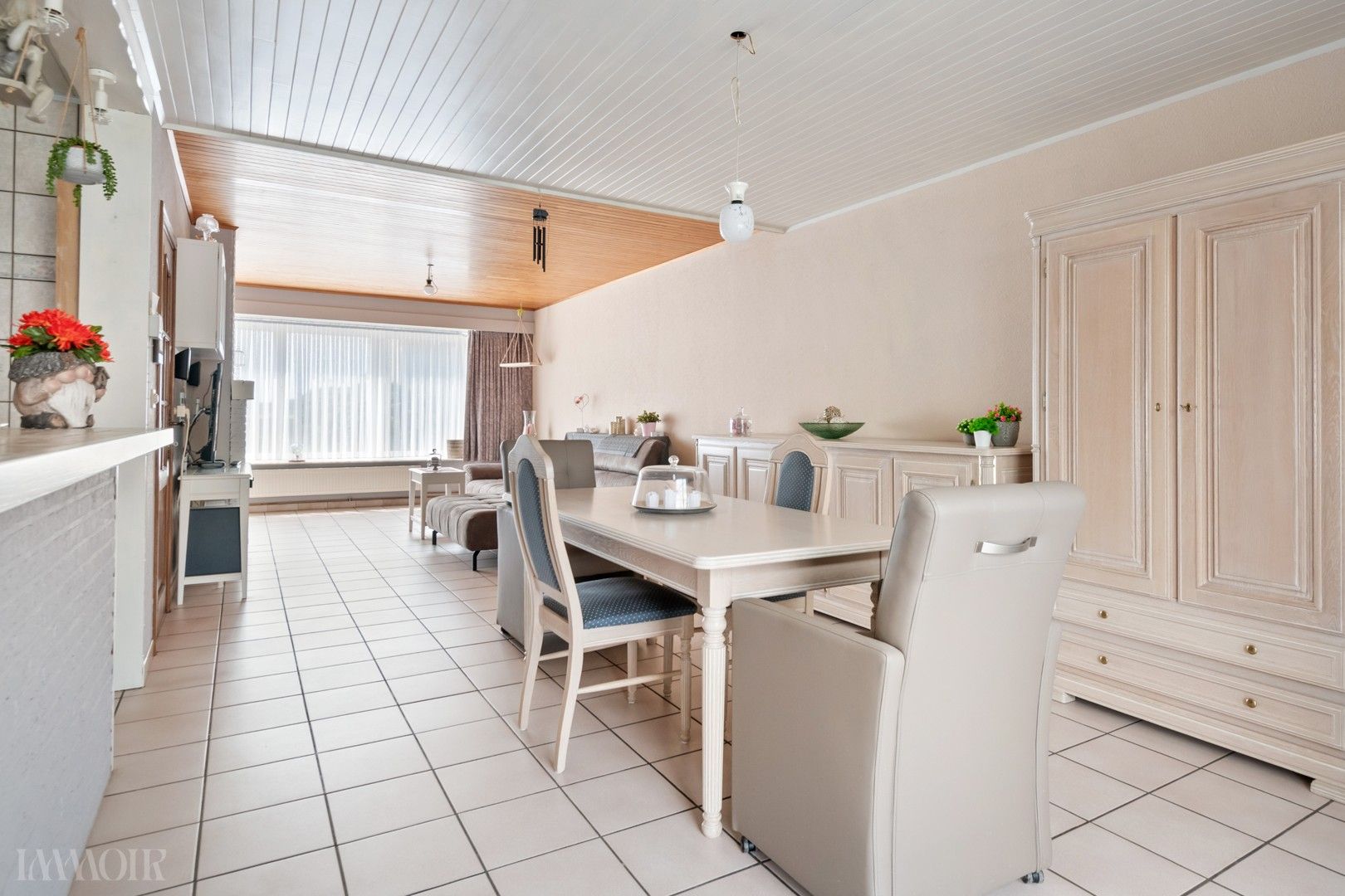 Charmante bel-etage met tuin en oprit nabij centrum Aartselaar. foto 5