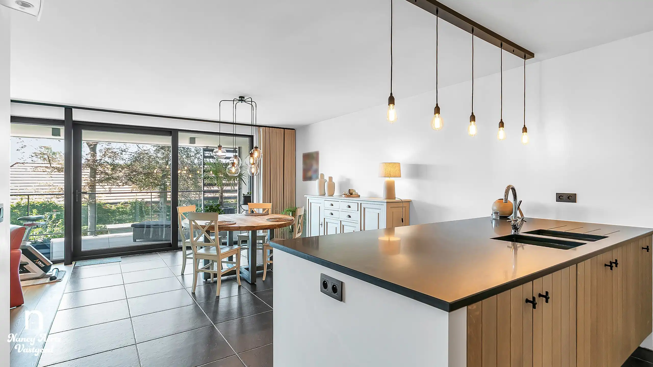 Luxueus appartement met terras en hoogwaardige afwerking foto 4