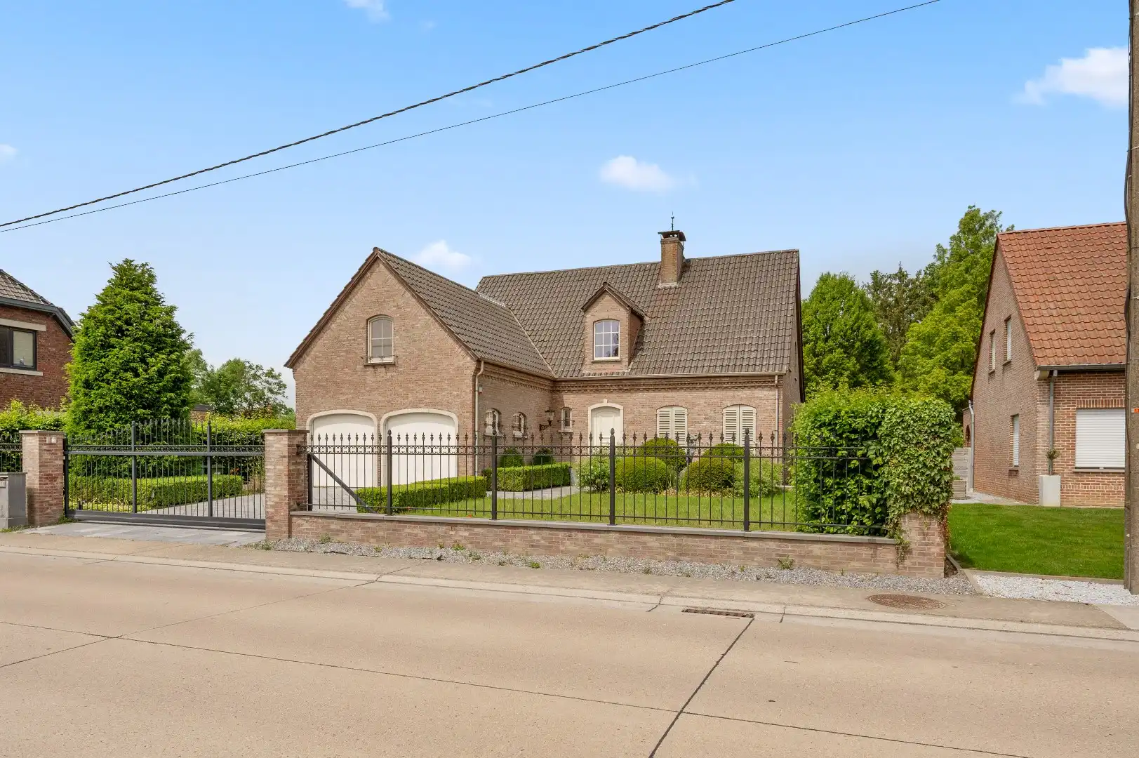 Exclusieve stijlvolle villa met prachtige tuin in rustige omgeving foto 2