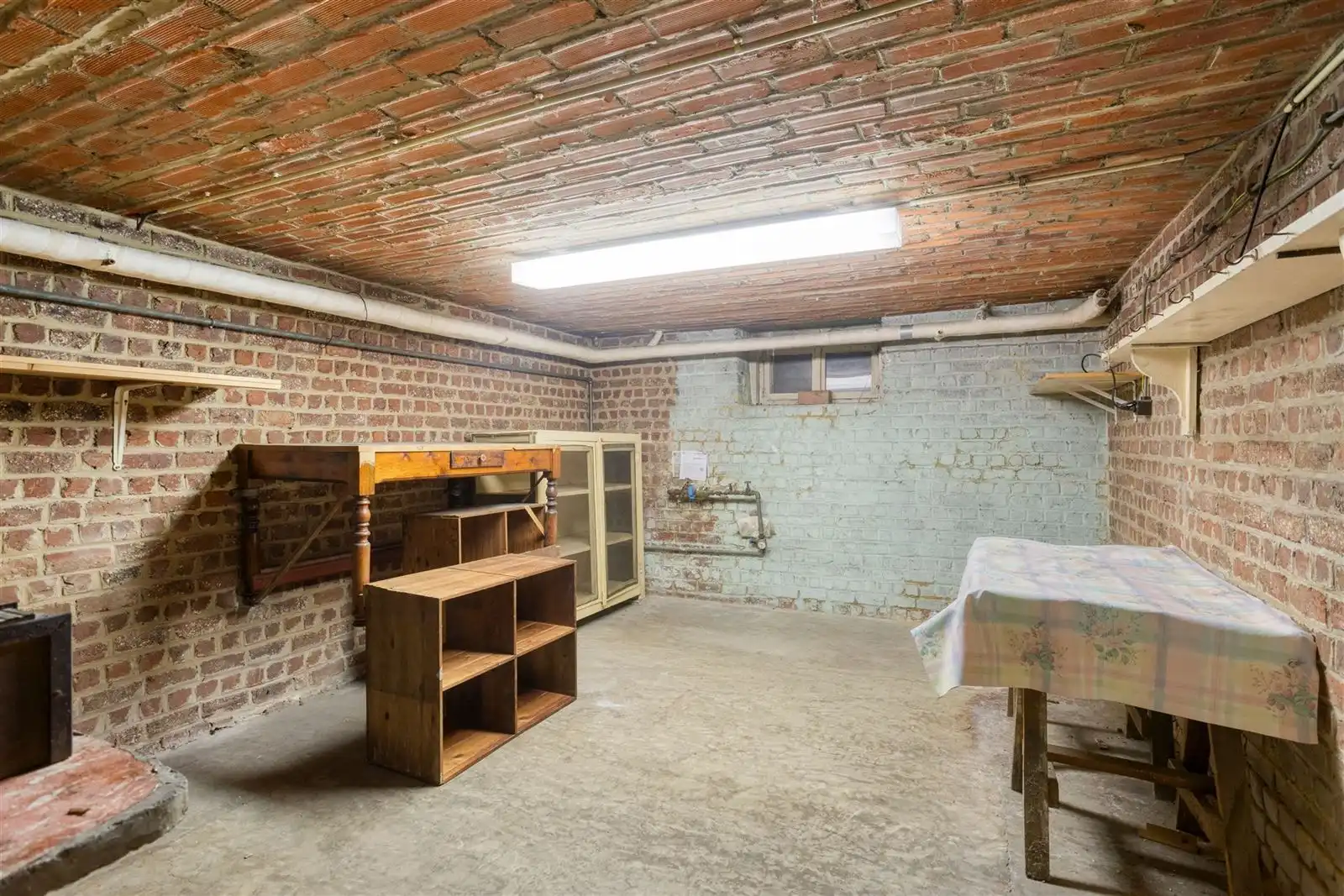 Karaktervolle woning met veel ruimte en potentieel  foto 24