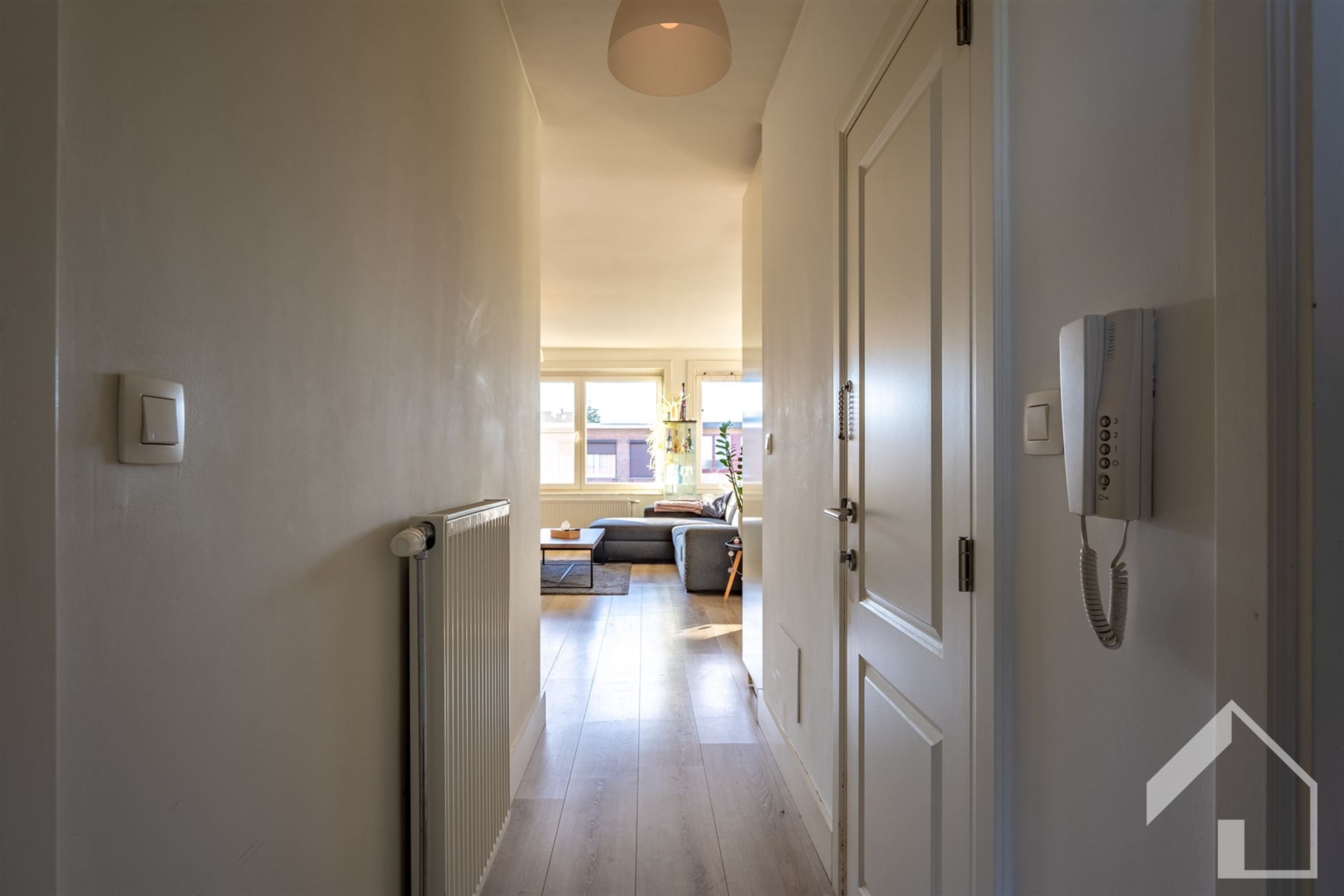 2-slaapkamerappartement met garagebox en tuin foto 8