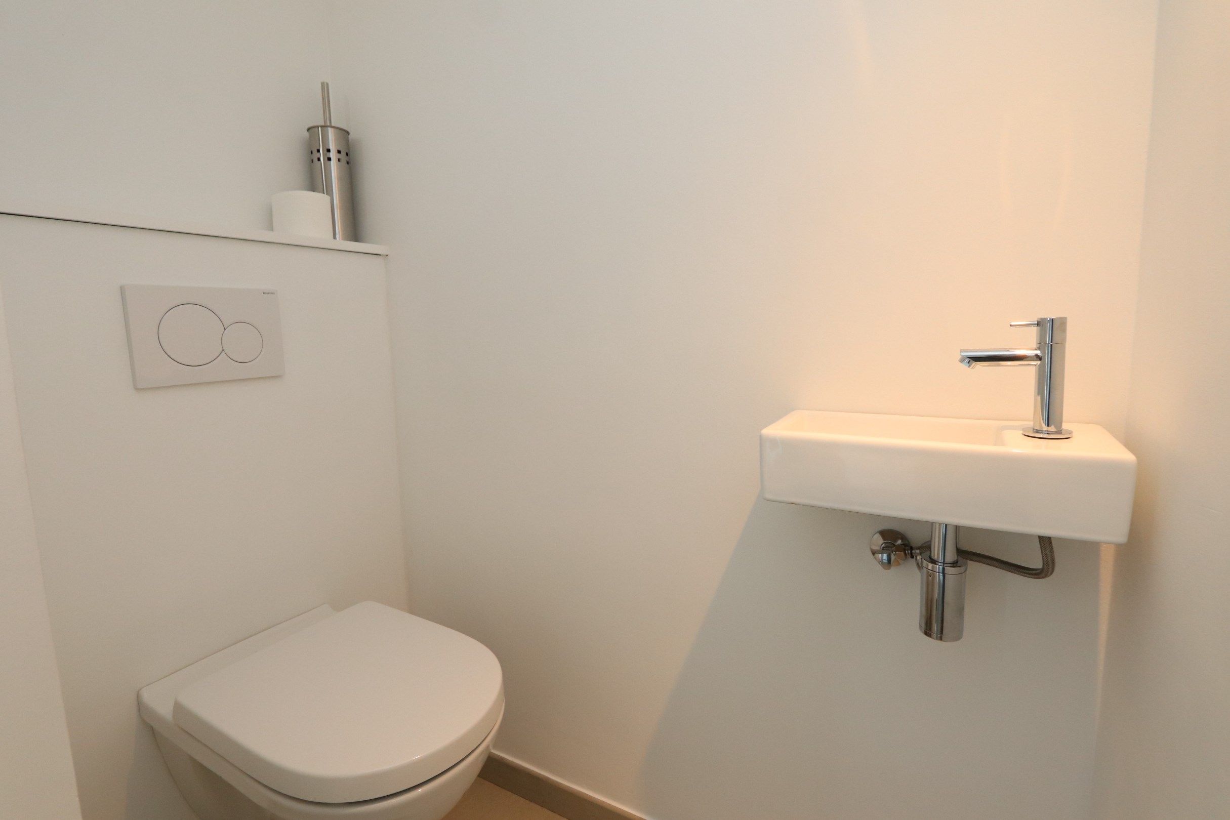 GERENOVEERDE WONING MET 3 SLAAPKAMERS EN TUIN foto 8
