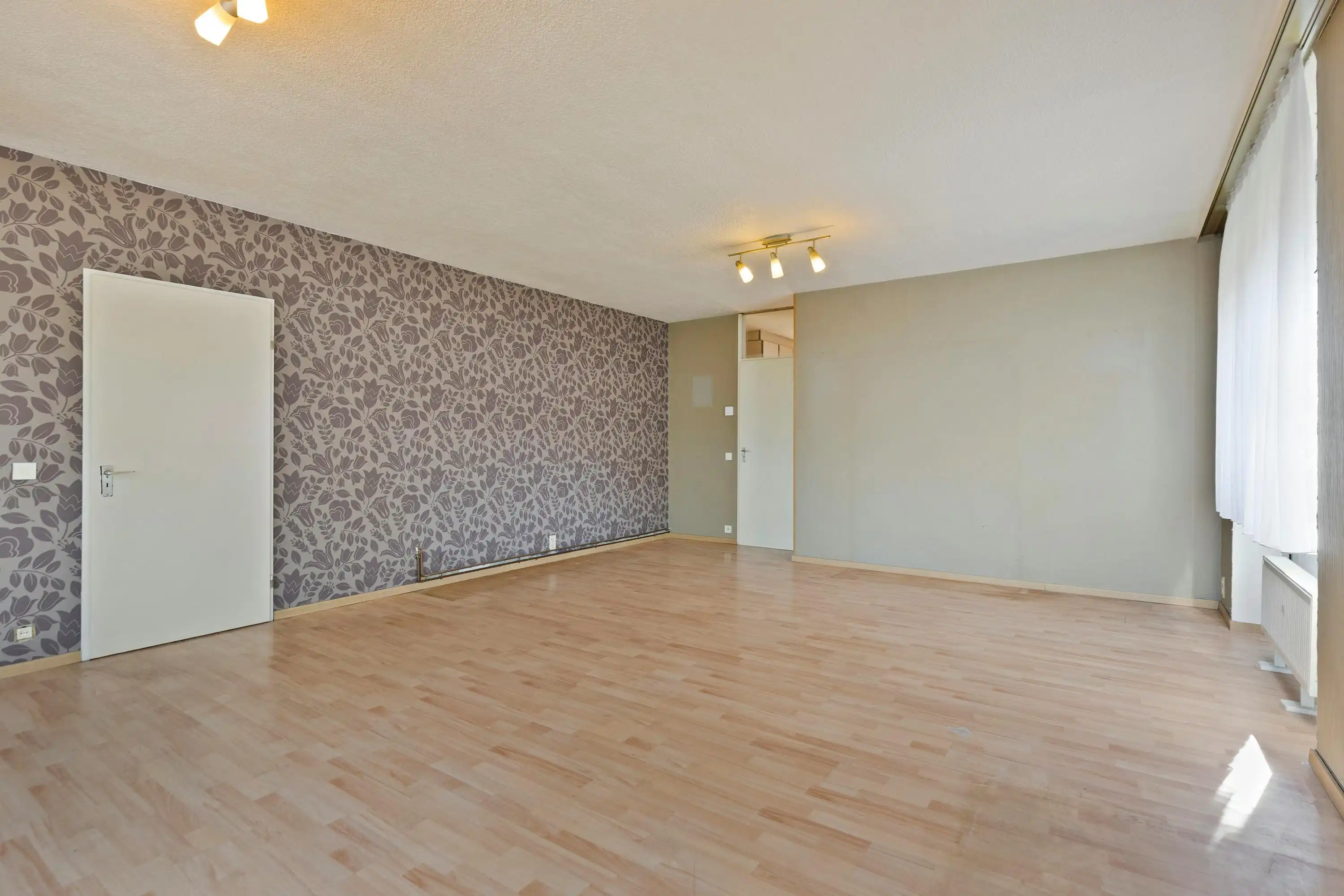 Appartement te koop in Borsbeek met drie slaapkamers foto 3