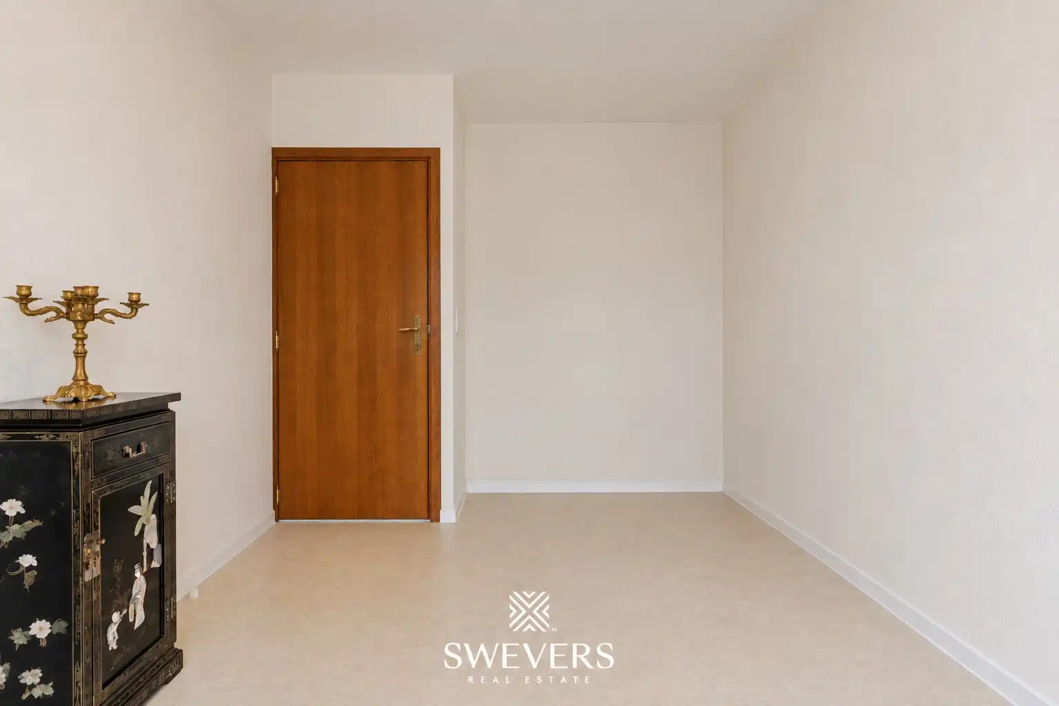 Ruim 2-slaapkamerappartement met groot terras en privéparking in centrum Beringen foto 18