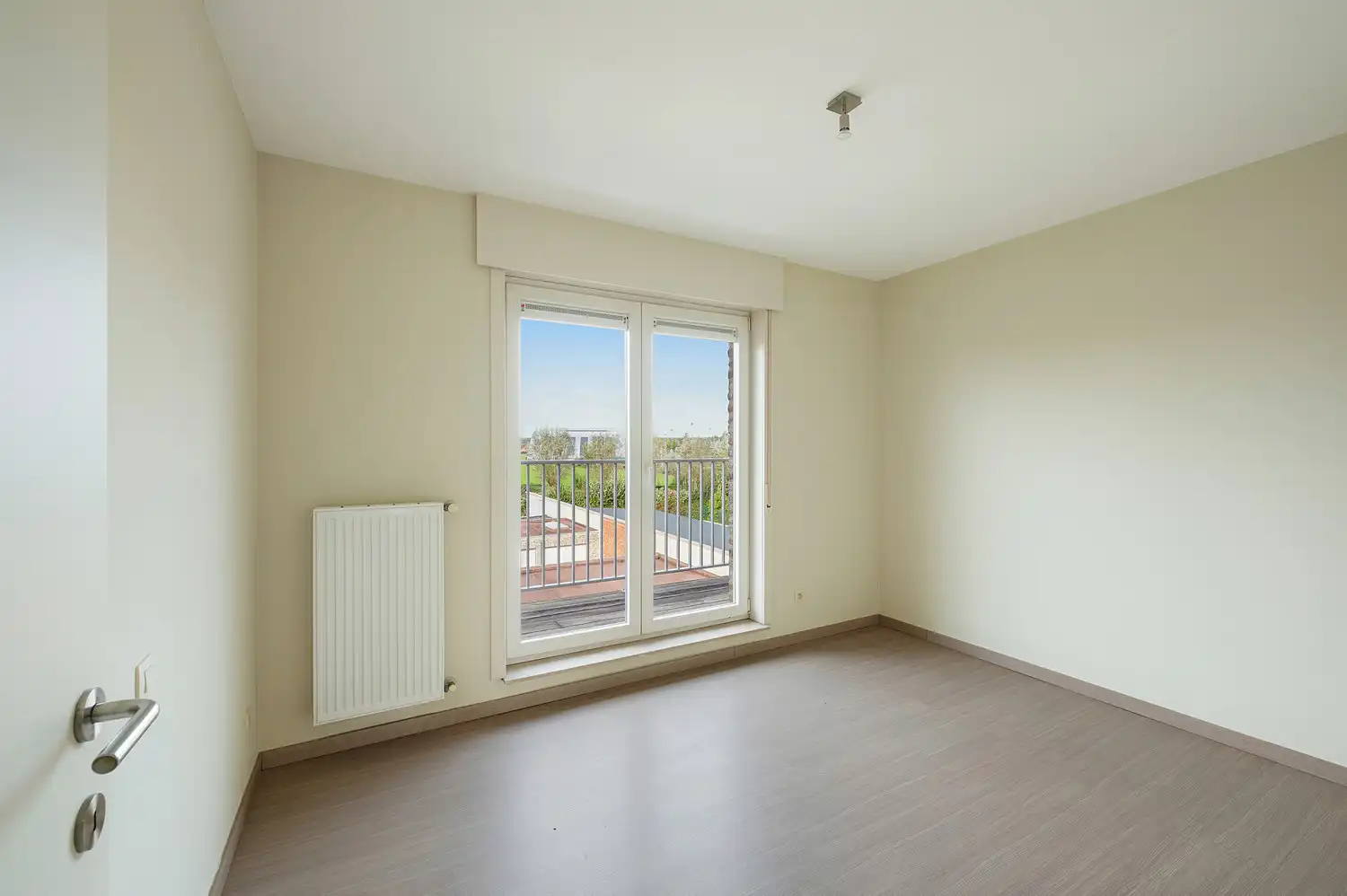 Groot woonappartement (109m²) met terrassen in villa residentie foto 14