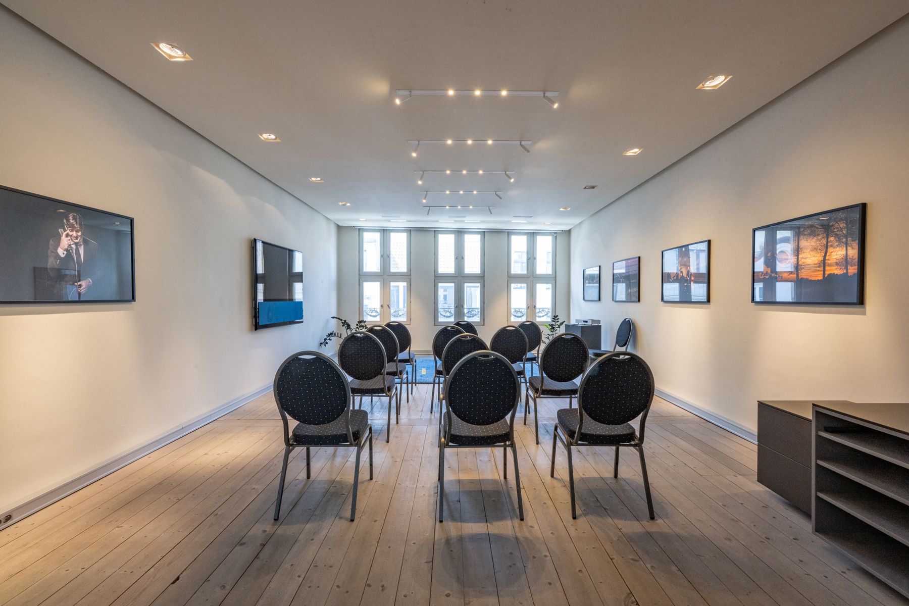 Pand met handelsruimte en woonfunctie nabij Meir foto 19