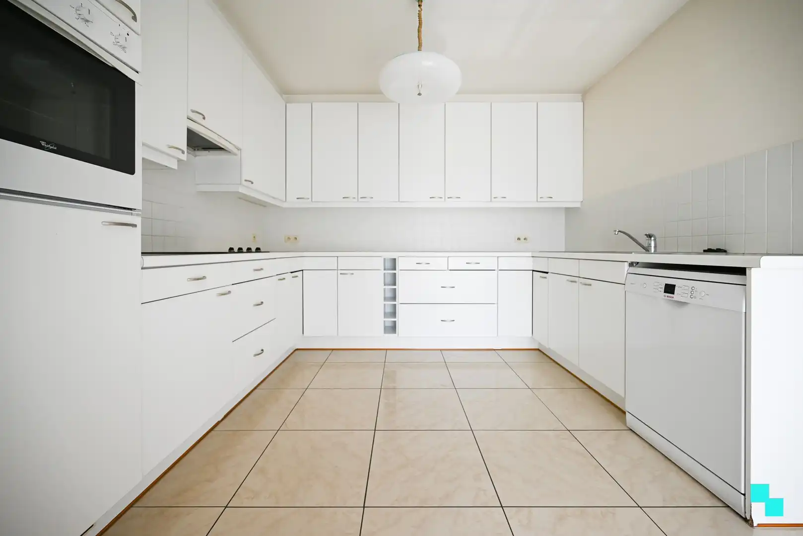 Unieke penthouse met drie terrassen in hartje Izegem foto 9