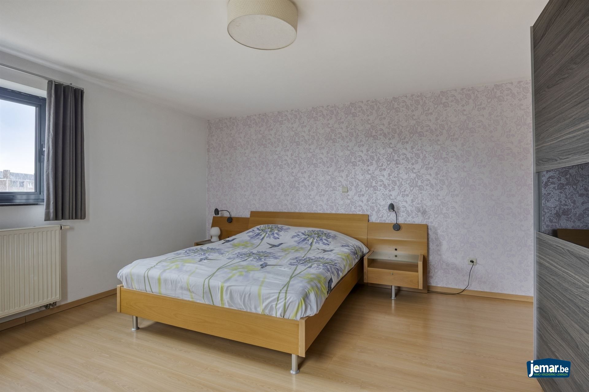 Ruime gezinswoning met 4 slaapkamers en 2 badkamers foto 27