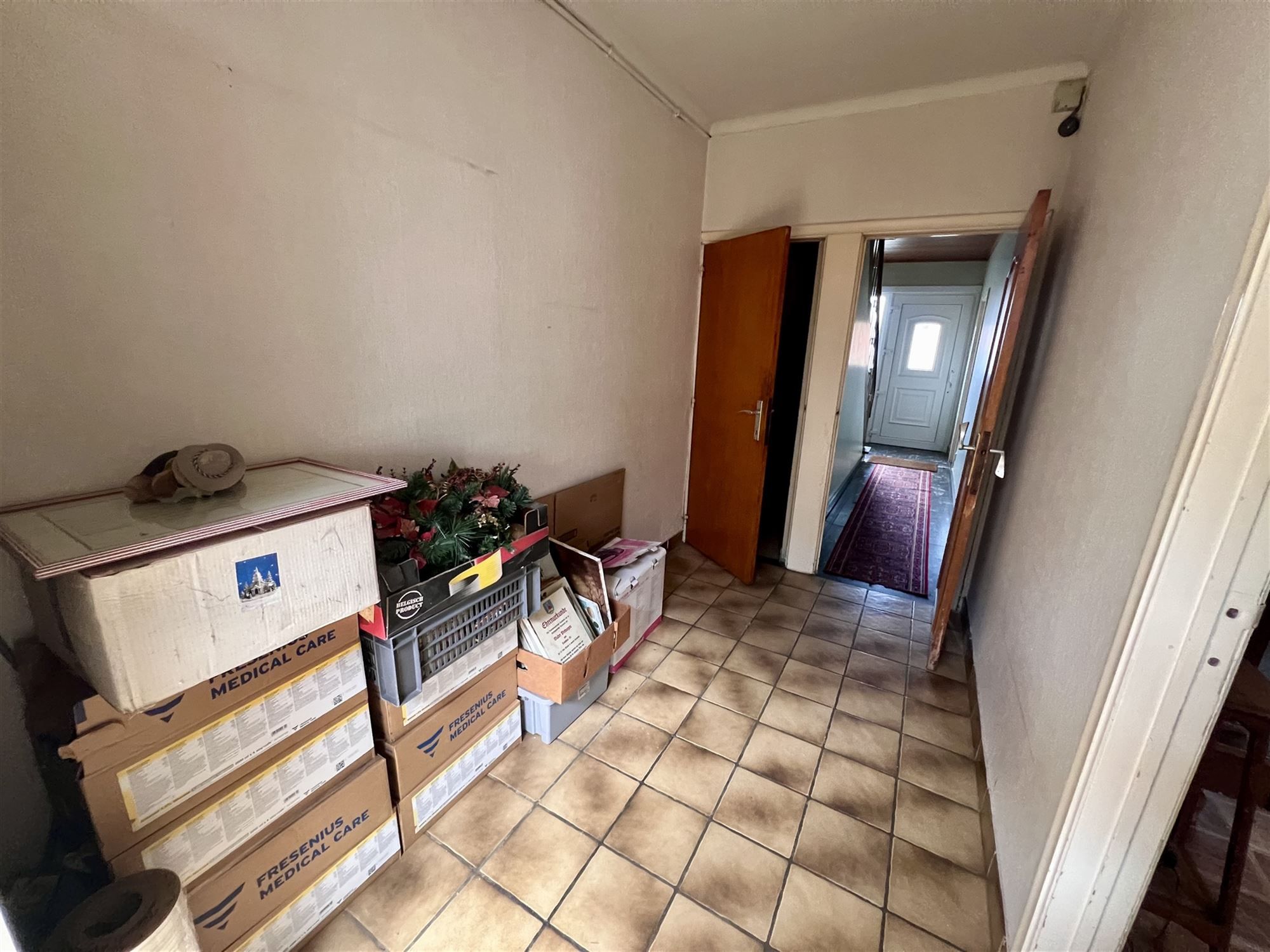 Woning met Garage voor Drie Wagens en Zuidgericht grote Tuin foto 9