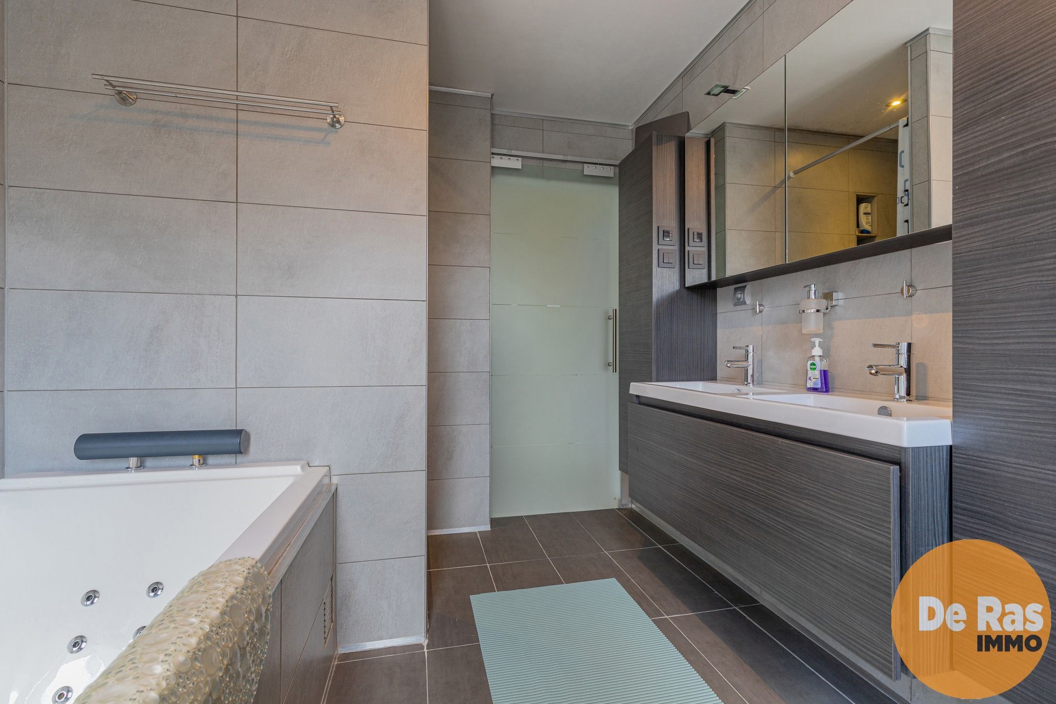 SERSKAMP - Prachtig gerenoveerde woning  foto 13