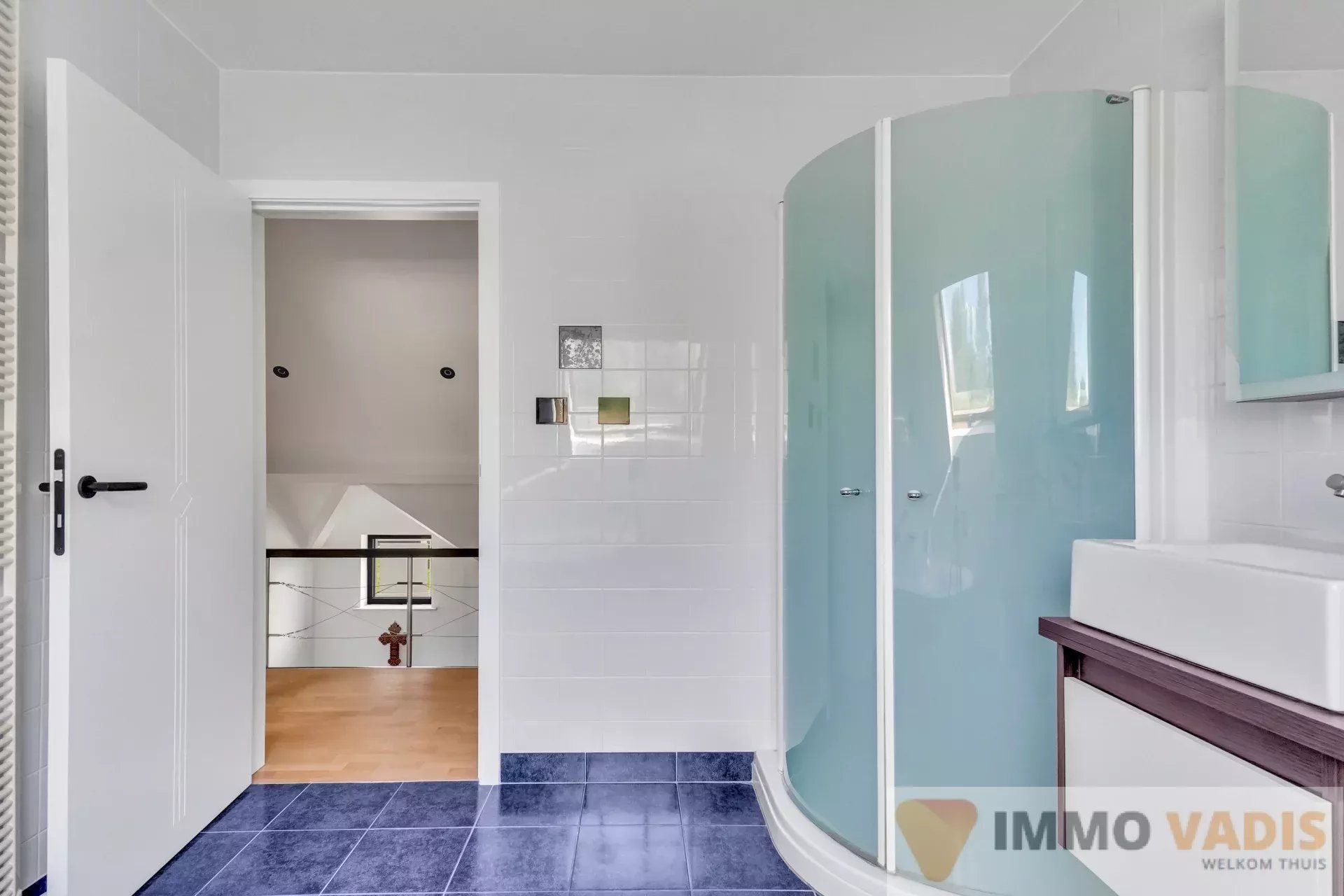 Ruime luxewoning met zwembad foto 20
