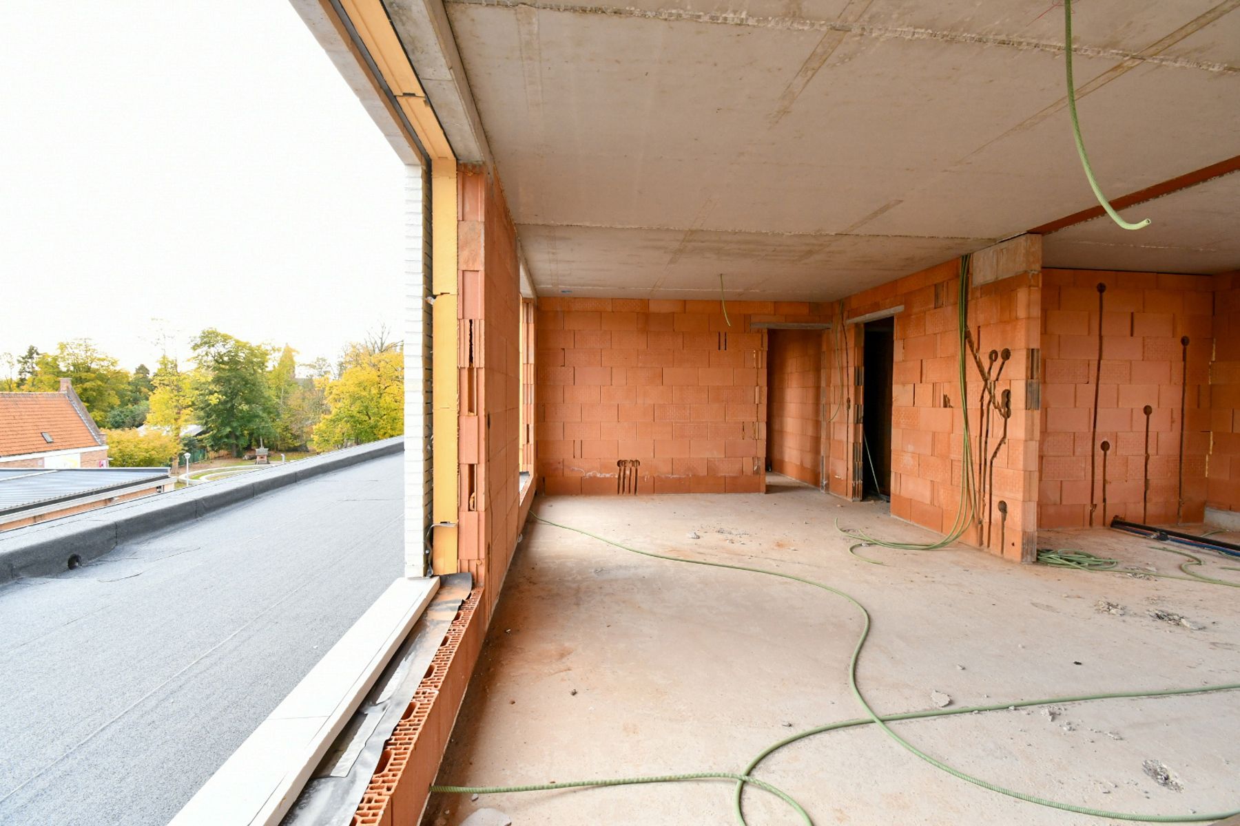Knap nieuwbouwappartement met zuidgericht terras foto 5
