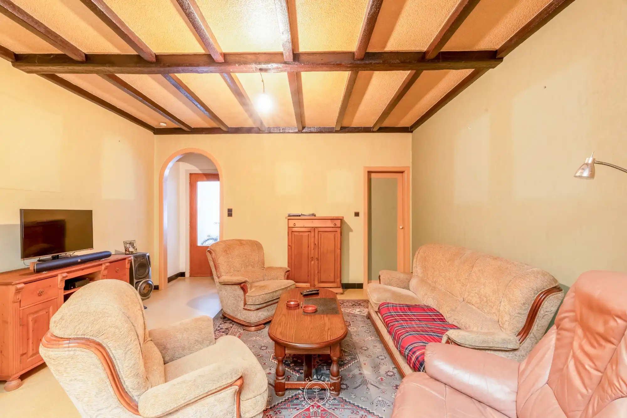 Woning met renovatiepotentieel nabij het centrum van Sint-Niklaas foto 4