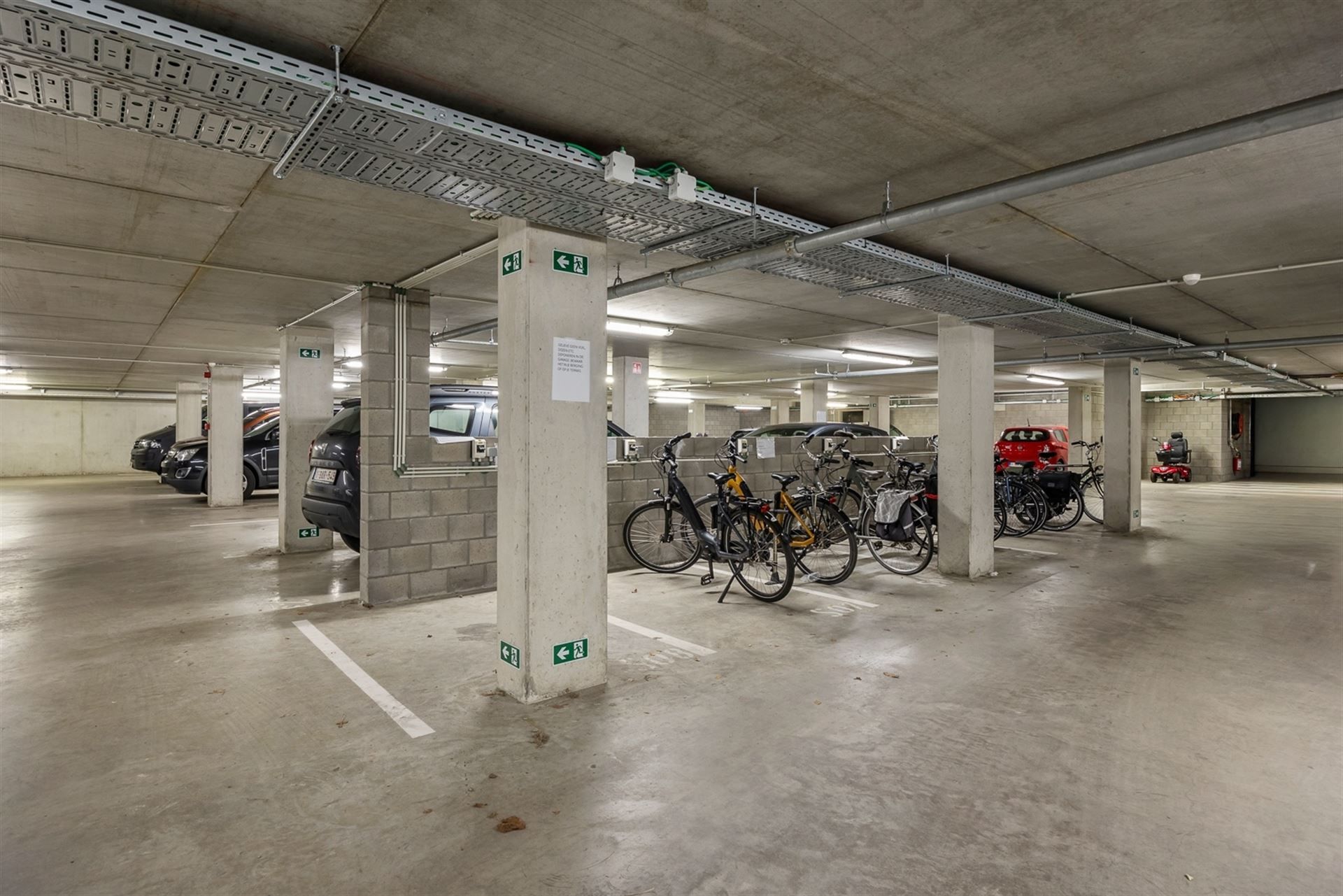 Instapklare Assistentiewoning met Terras In Kontich foto 16