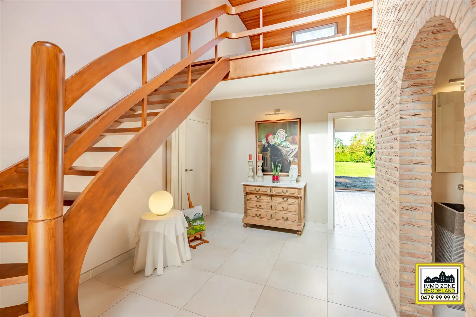 Prachtige villa met grote tuin met ideale ligging foto 4