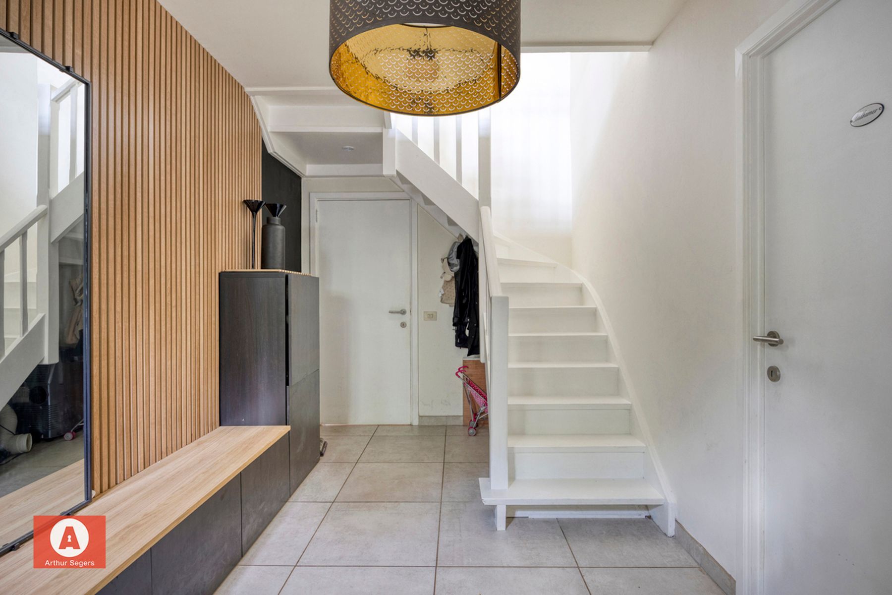 Landelijke open bebouwing in rustige, doodlopende straat foto 6