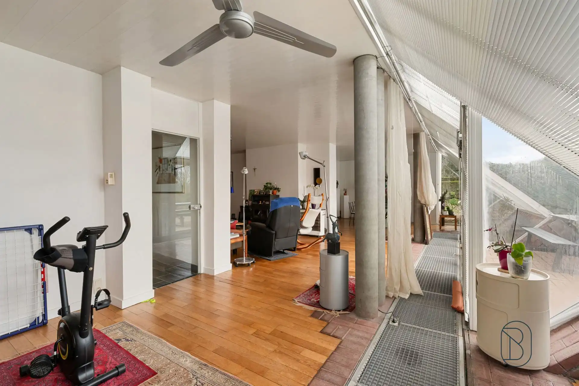 Prachtig gelegen charmante woning met een uniek uitzicht. foto 13