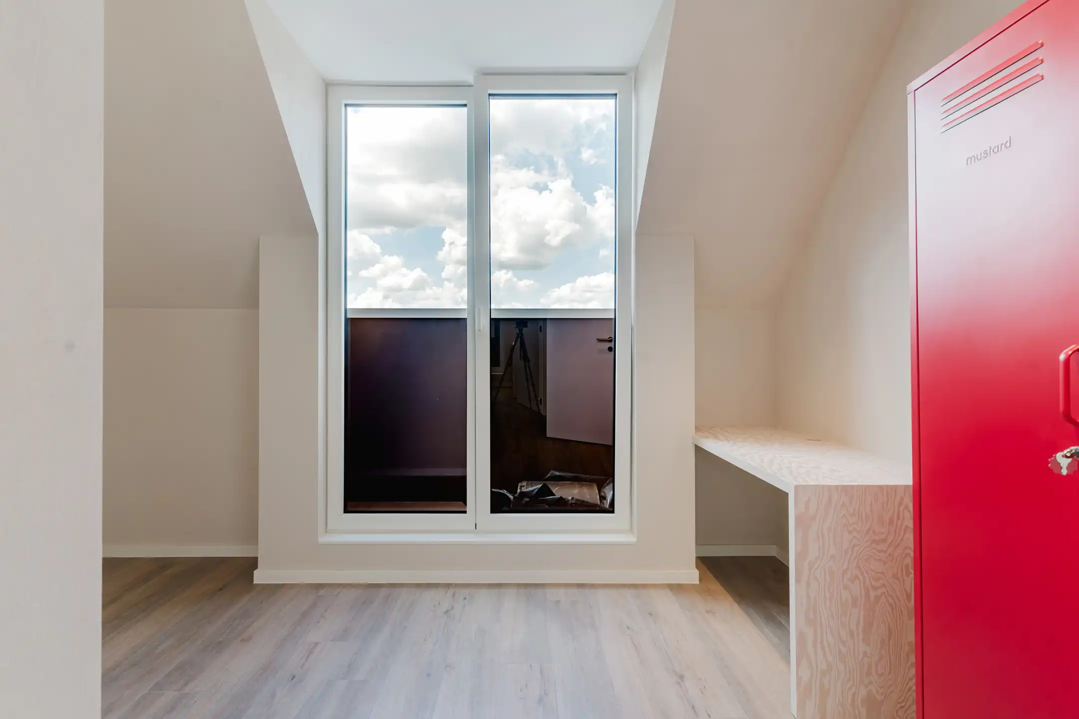 Funkey Townhouse met 3 slpk, tuin en terras in centrum Gent foto 19