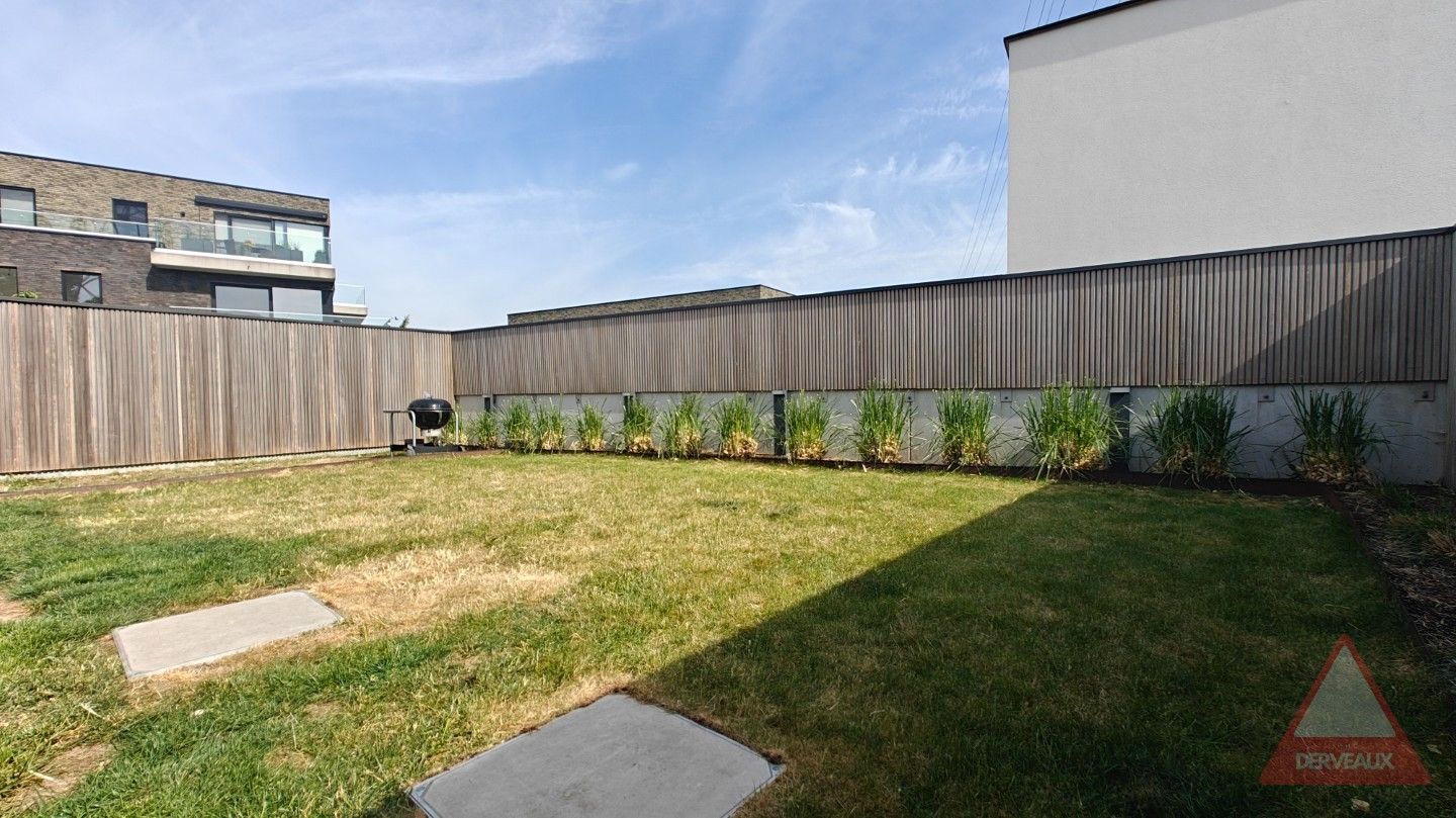Roeselare – Instapklare halfopen nieuwbouwwoning met tuin en oprit foto 18
