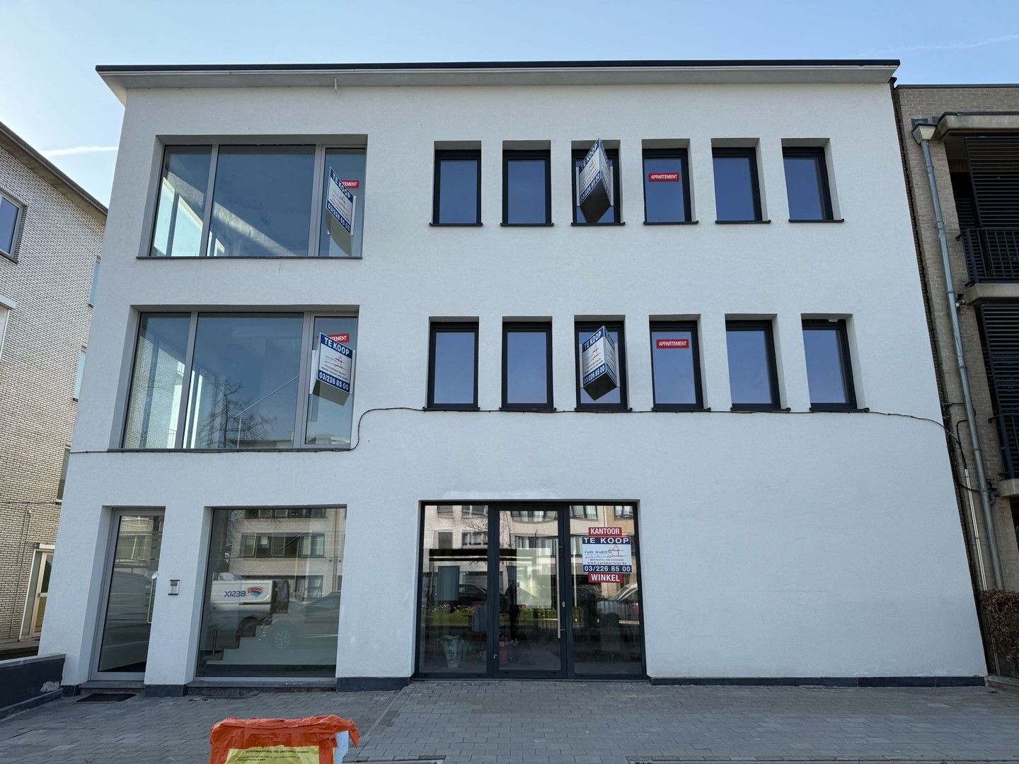 APPARTEMENT MET TERRAS foto {{pictureIndex}}