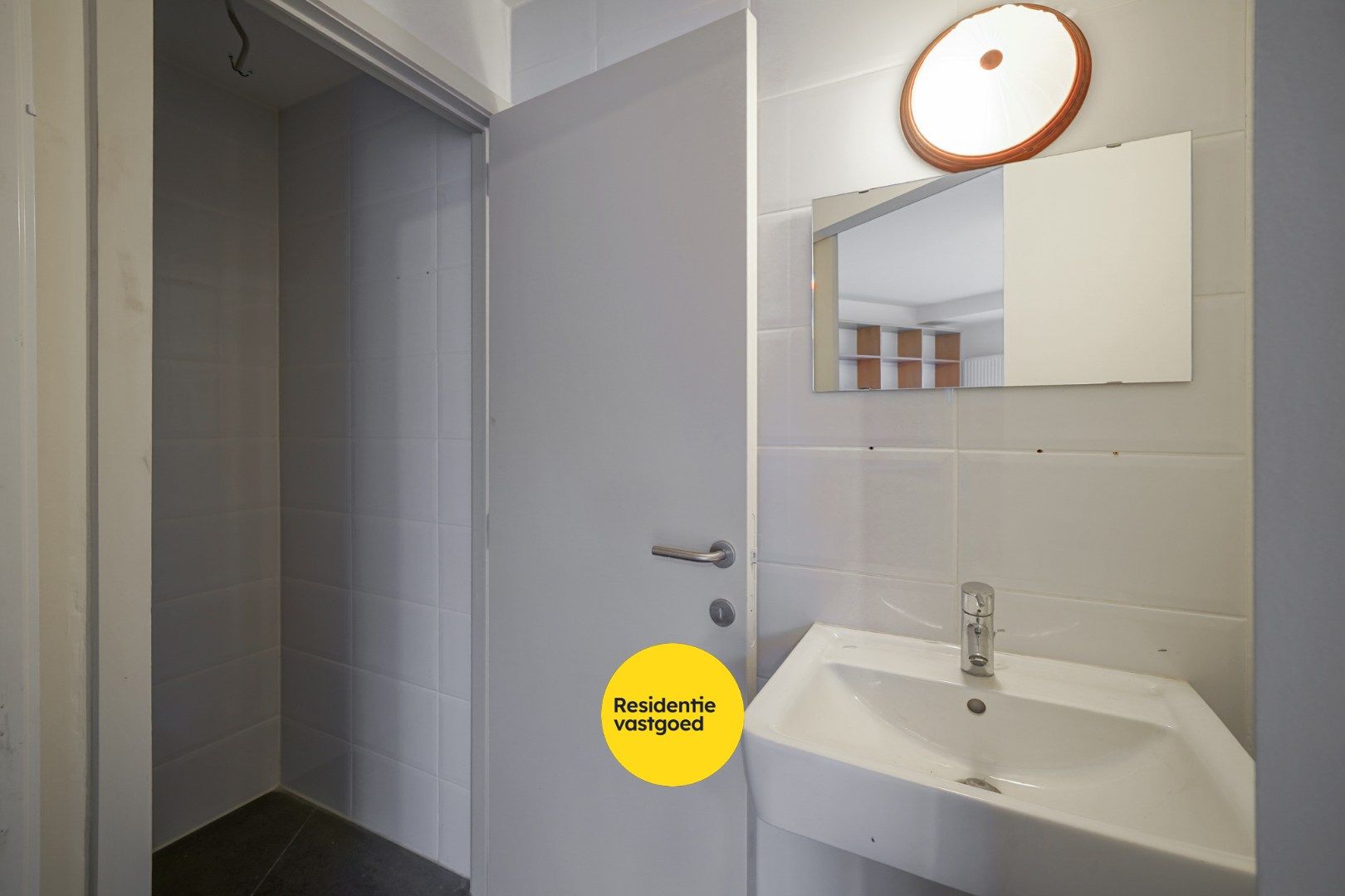 Instapklaar handelsgelijkvloers met sterke visibiliteit te Oostende foto 7