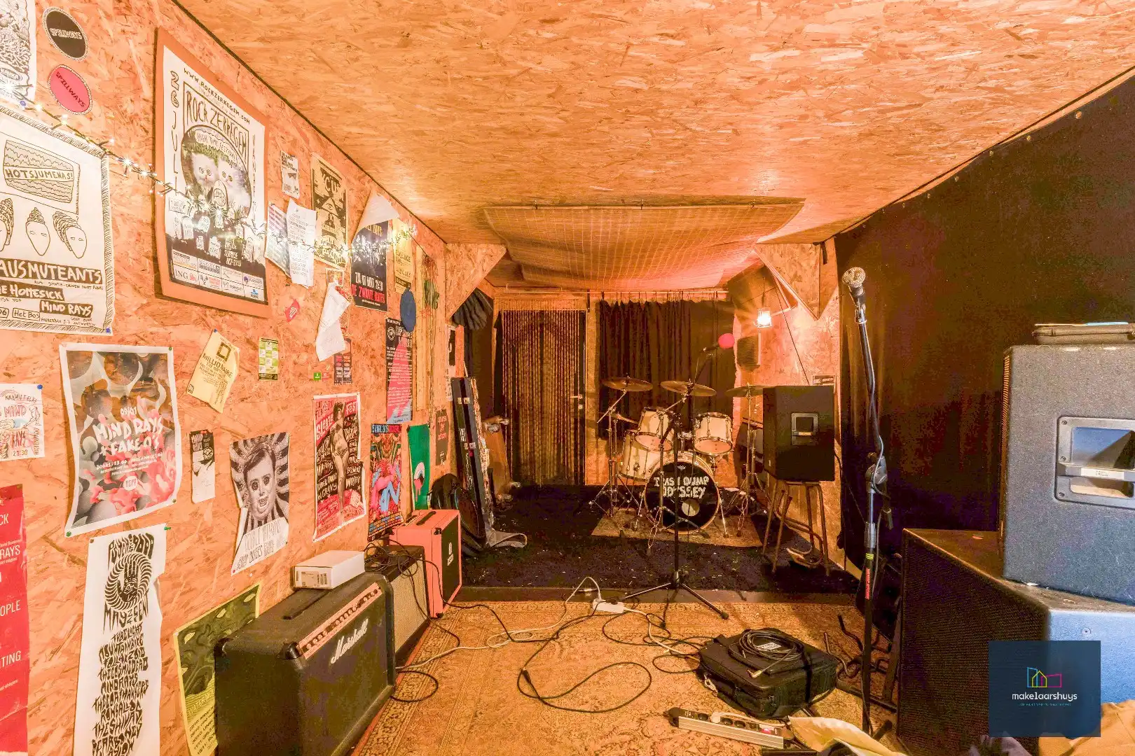 Woning met 3 slaapkamers en verrassende tuin met bijgebouwen foto 23