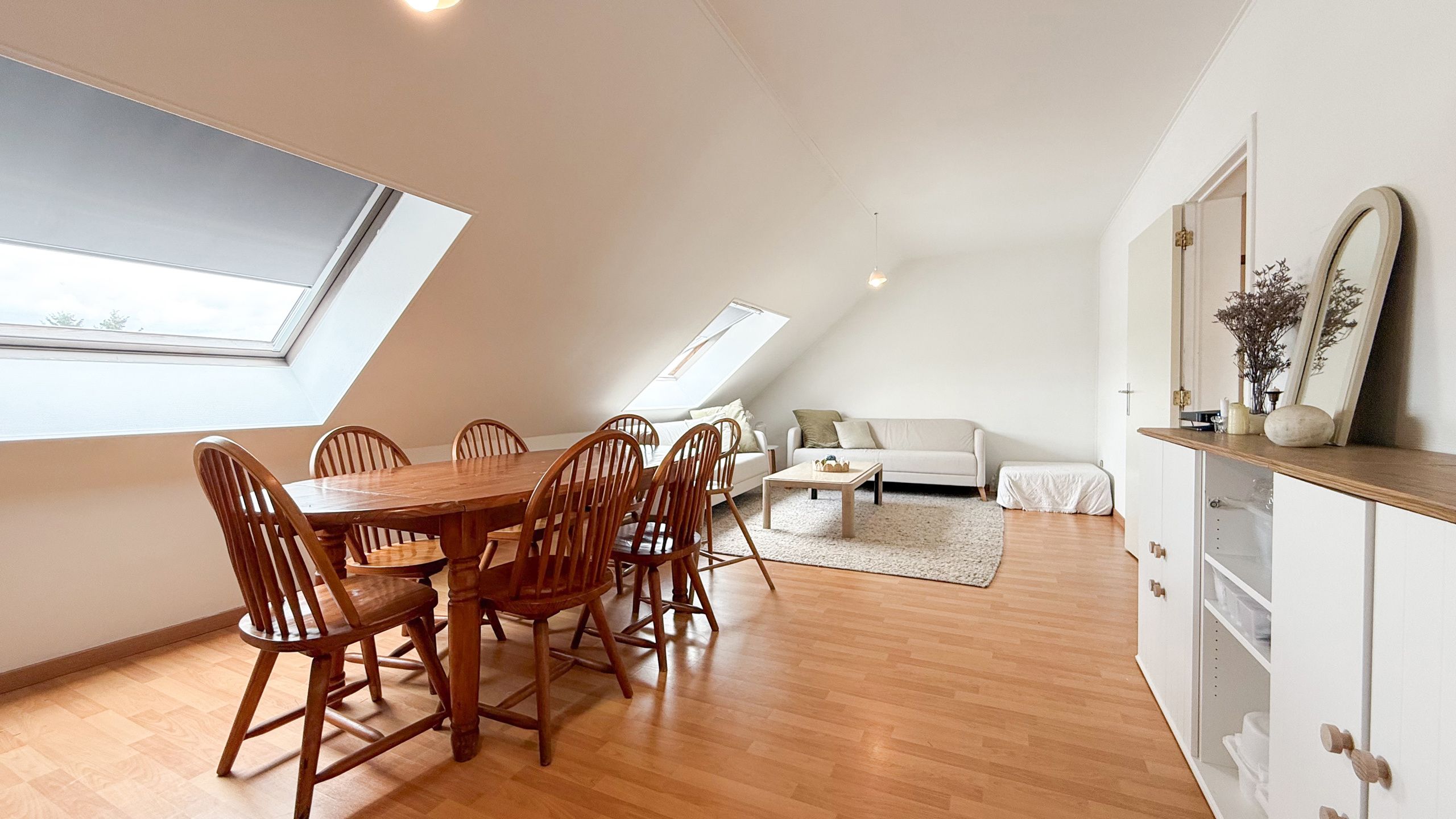 Instapklare appartement met praktische indeling in Zonhoven! foto {{pictureIndex}}
