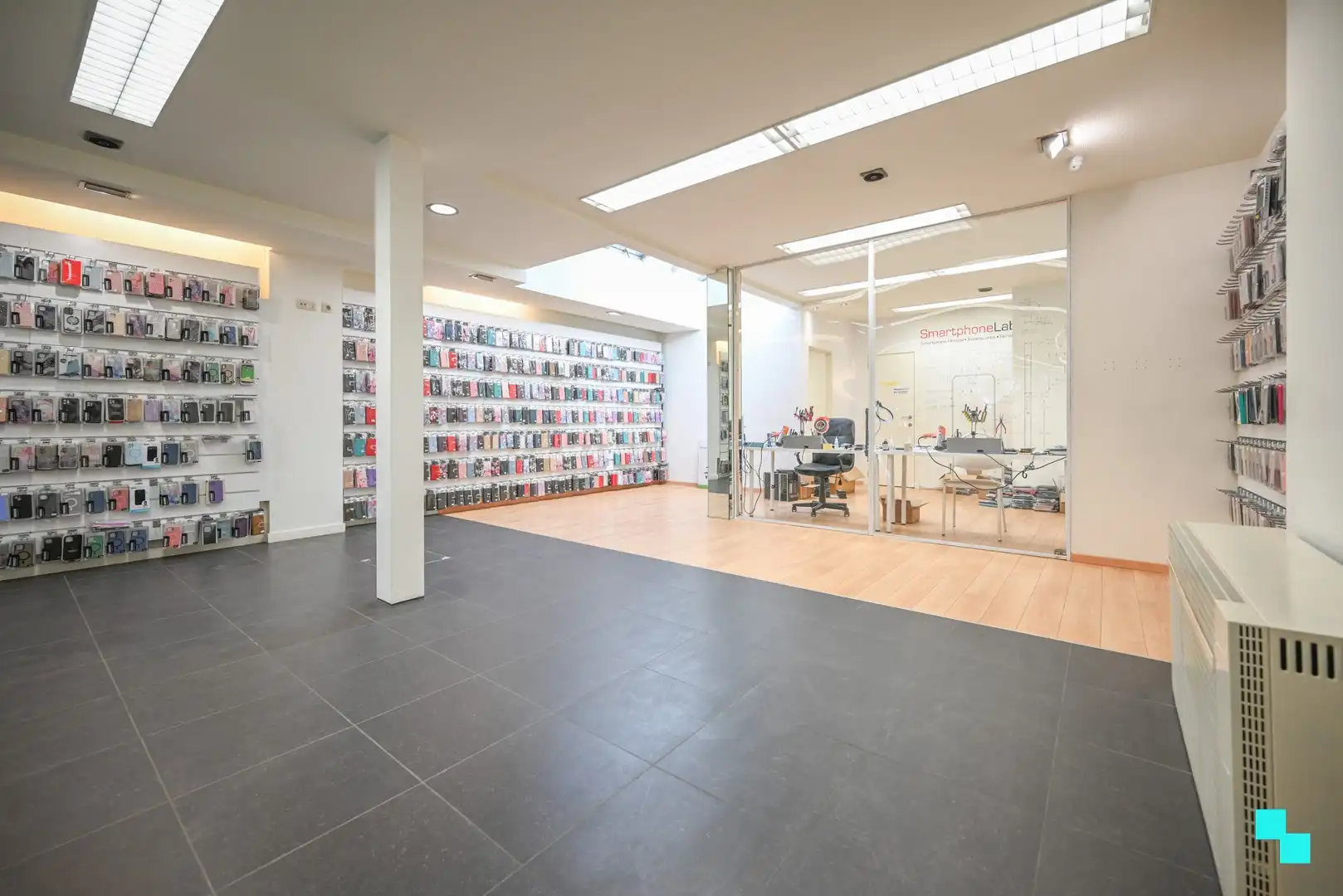 Interessante opbrengsteigendom in hartje Izegem foto 3