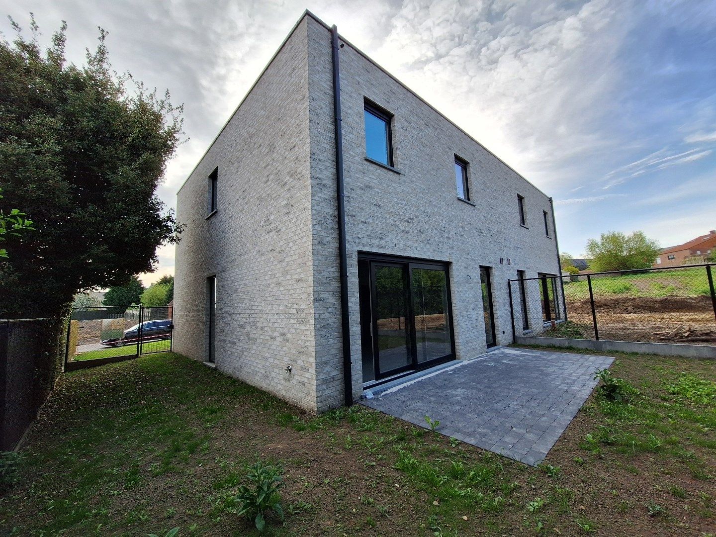 Halfopen nieuwbouw woning met 4 SLK - Lot 2 foto 2