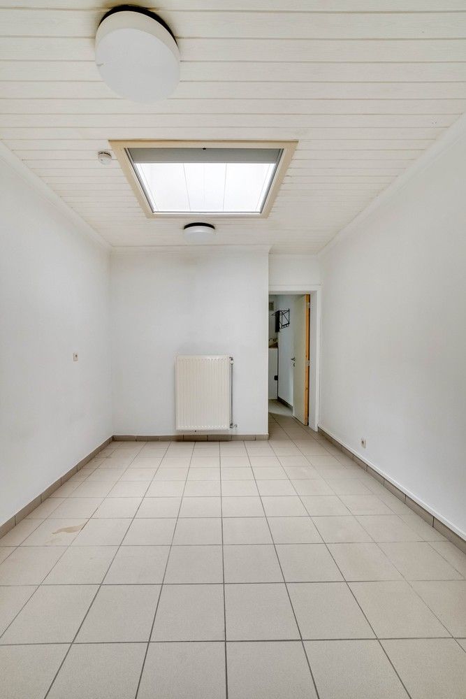 investeringspand met twee appartementen nabij het centrum van Sint-Truiden foto 8