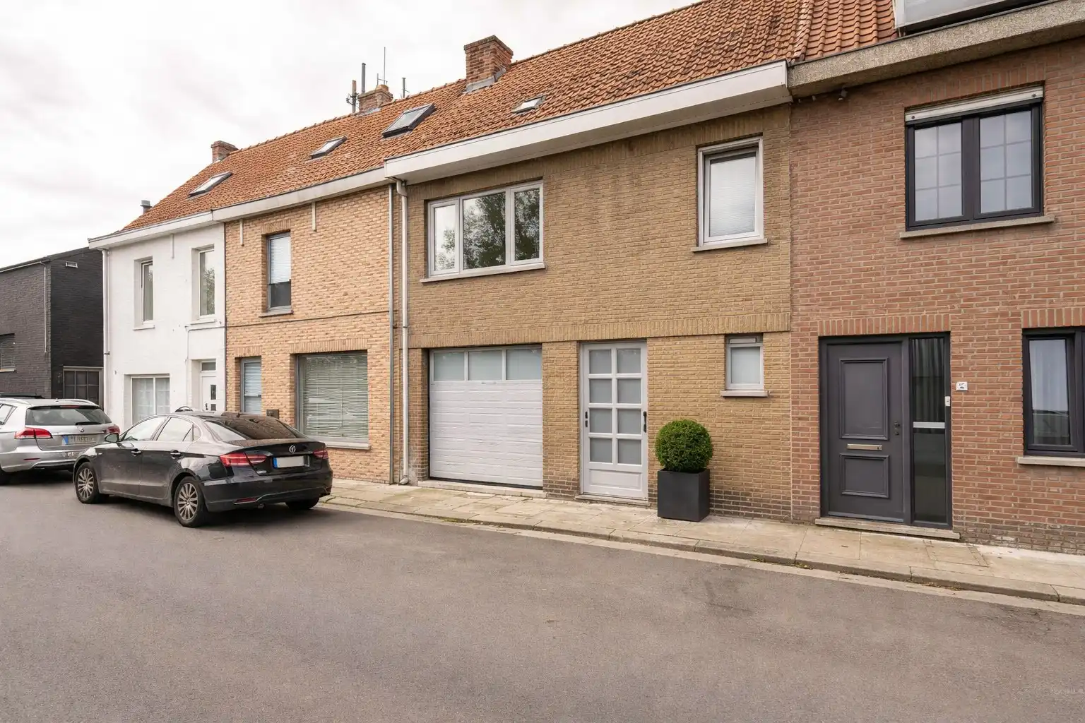 Hoofdfoto van de publicatie: STADSWONING MET 3 SLPKS | GARAGE EN TUIN 