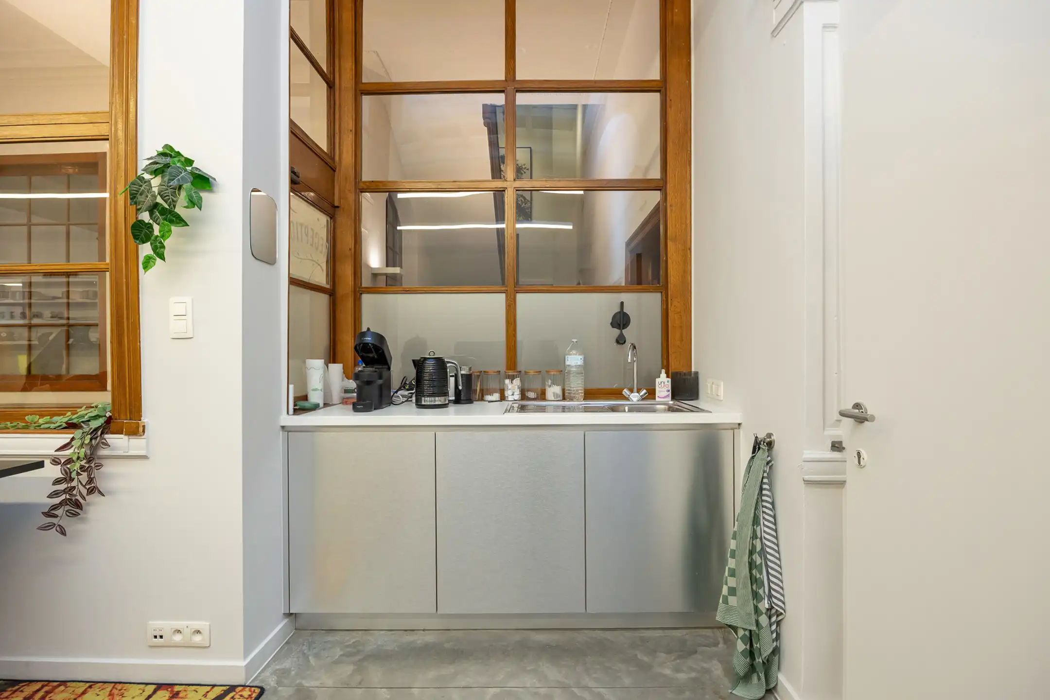 Flagship kantoor/showroom van 150 m² in iconisch gebouw foto 11