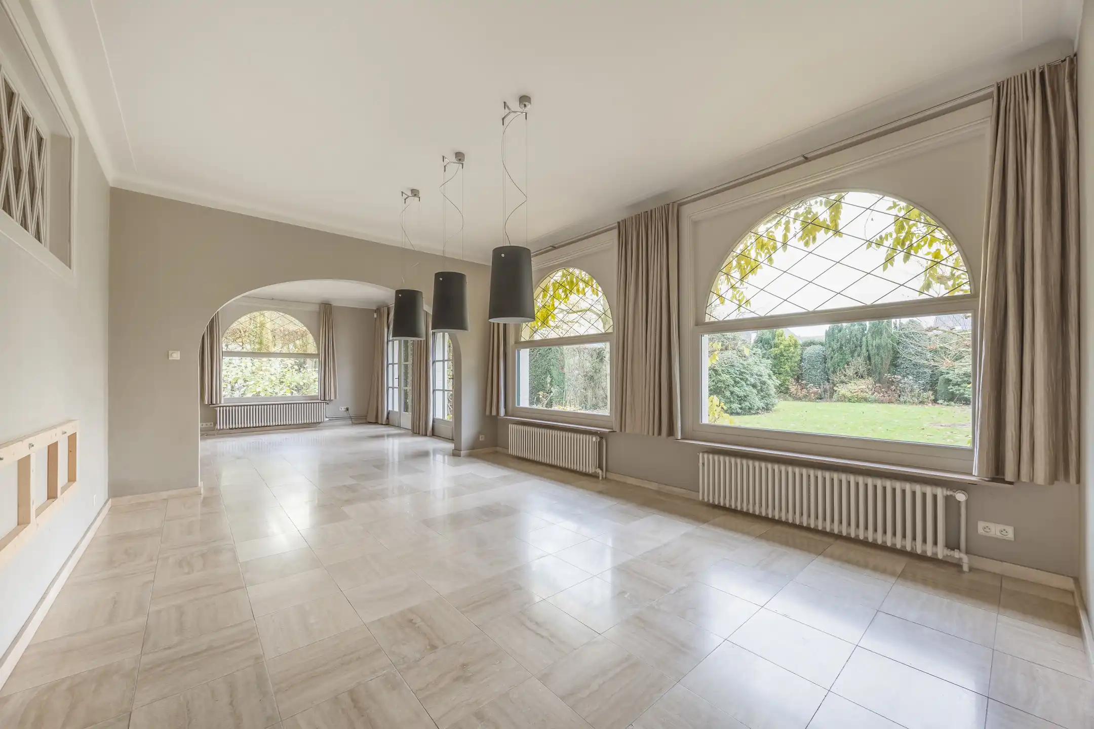 Stijlvolle villa met zwembad en uitzonderlijk potentieel foto 5