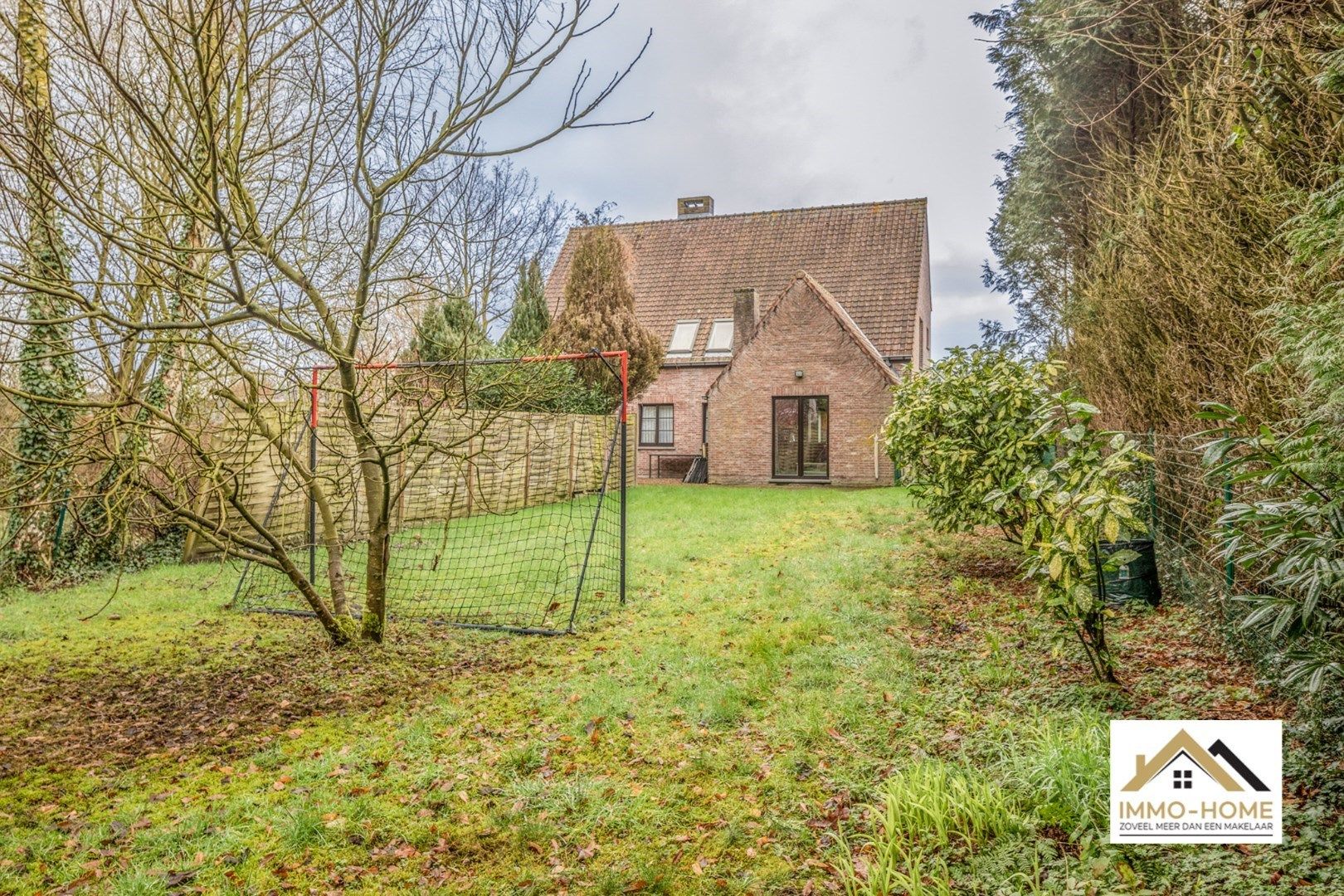 Appartement met 3 slaapkamers en tuin nabij het centrum! foto 16