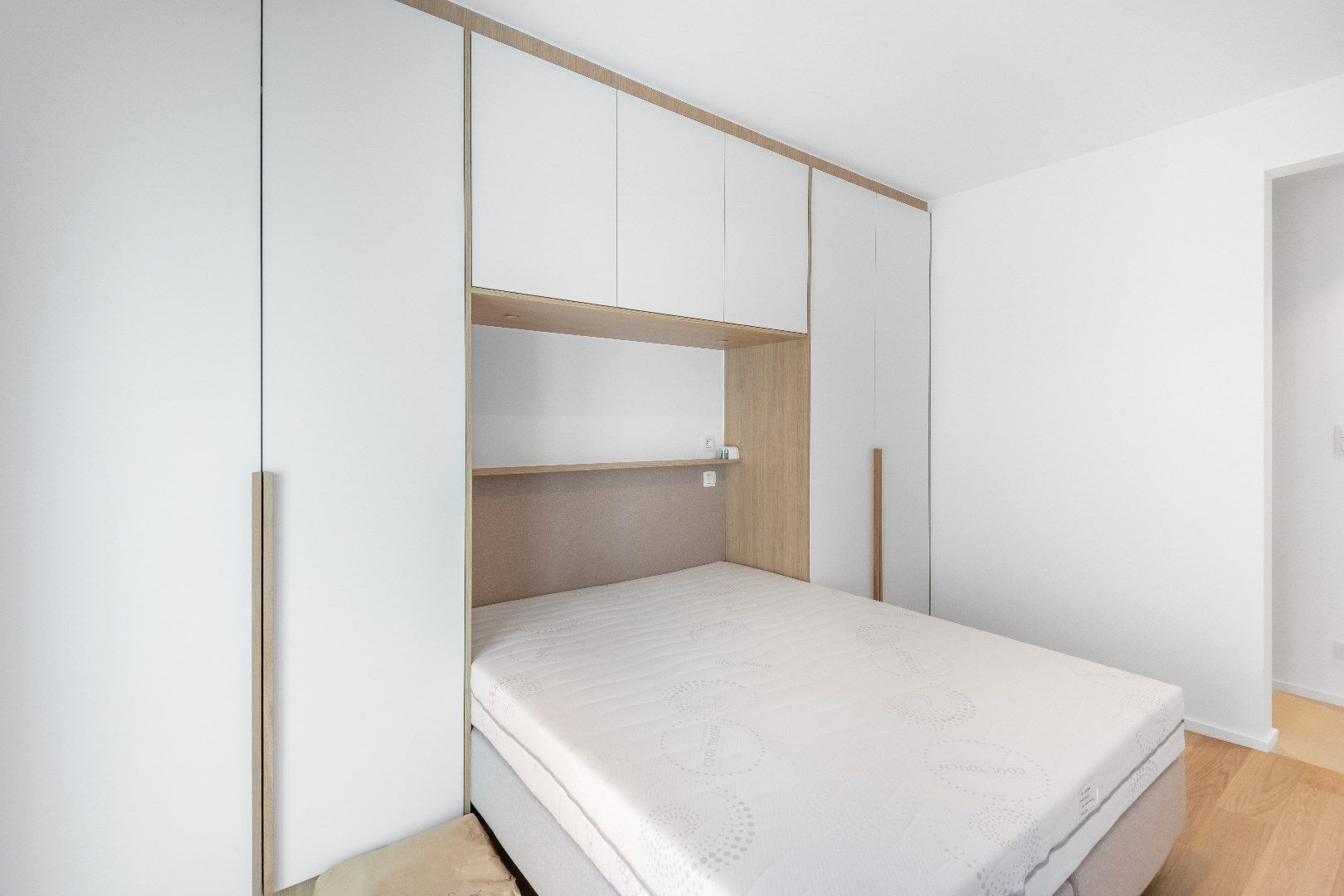 Zeer zonnige penthouse met open zicht vlakbij de Dumortierlaan. foto 10