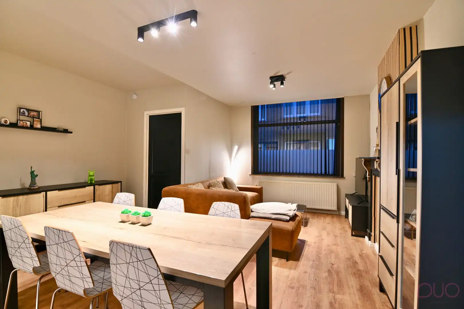 Instapklare woning in hartje Sint-Truiden met gezellige stadstuin en garage foto 4