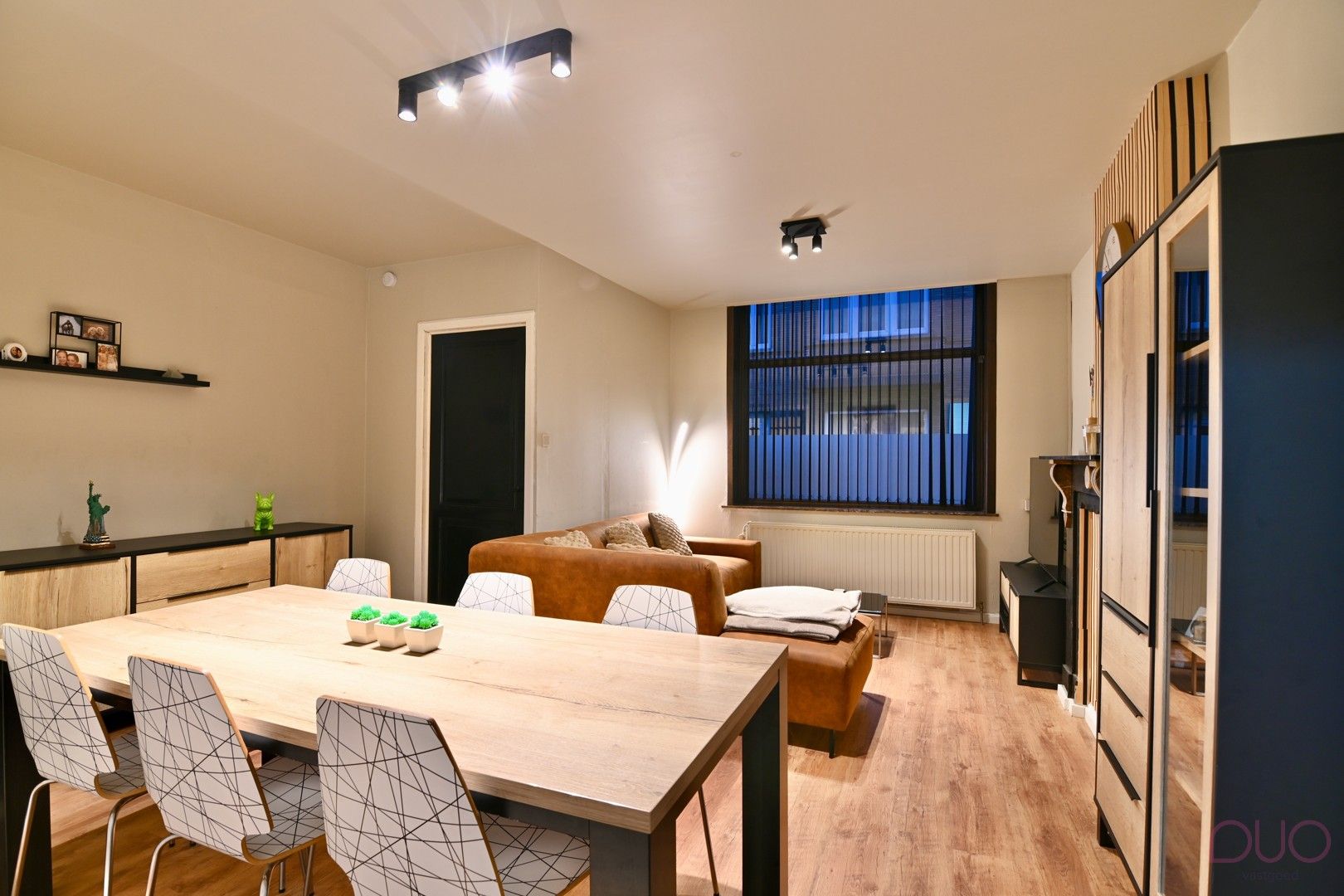 Instapklare woning in hartje Sint-Truiden met gezellige stadstuin en garage foto 4