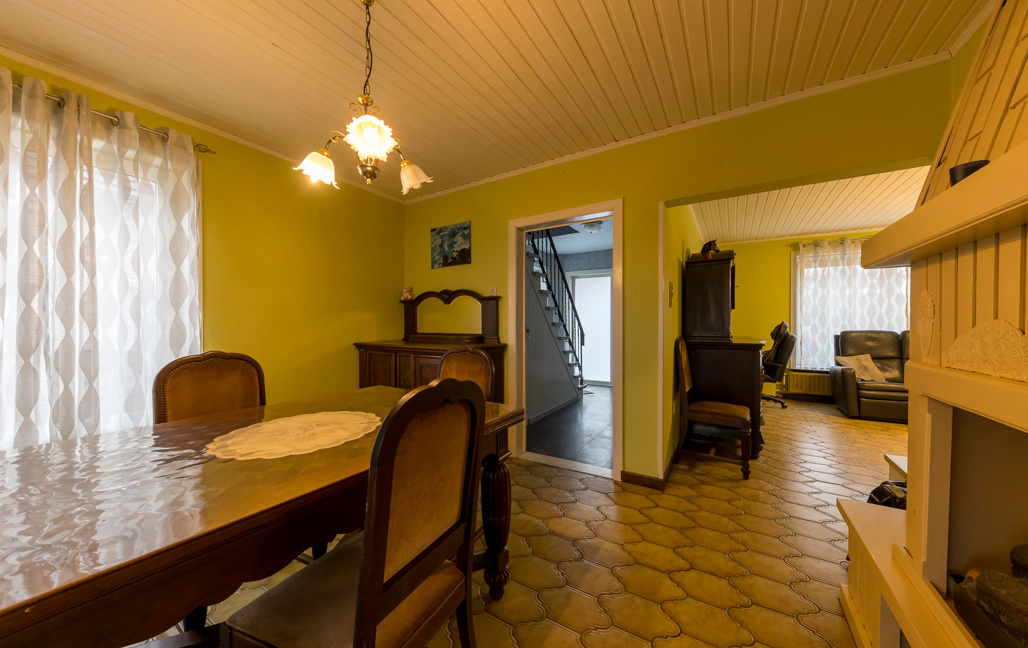 TE KOOP: Goed gelegen (halfopen) woning met bijgebouw van 90m2 te Lanklaar foto 22