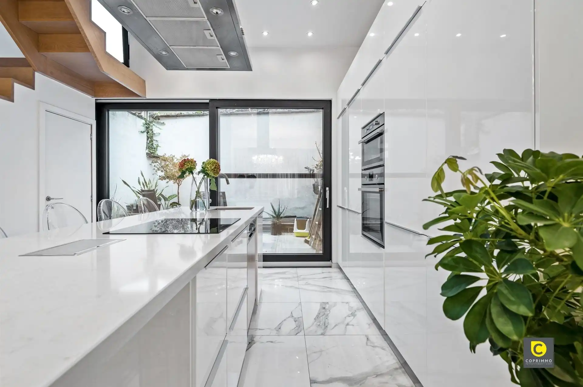 IN OPTIE! Hedendaagse woning met 2 à 3 slpks en stadstuin! foto 4