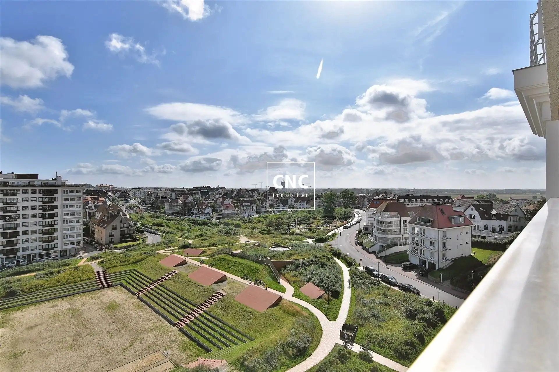 Studio met panoramisch zeezicht en zonneterras in Duinbergen foto 11