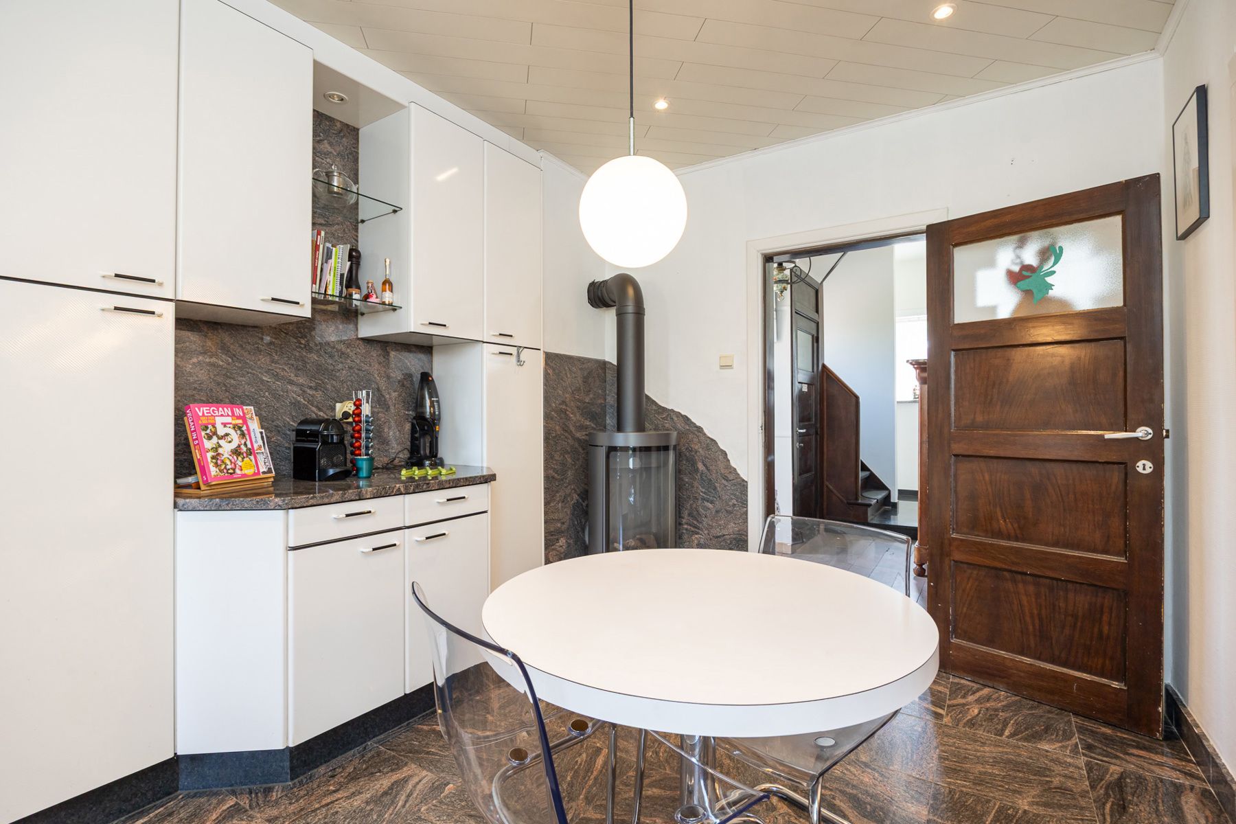 Karaktervolle woning met potentieel op 1.777m² in Kalken foto 8