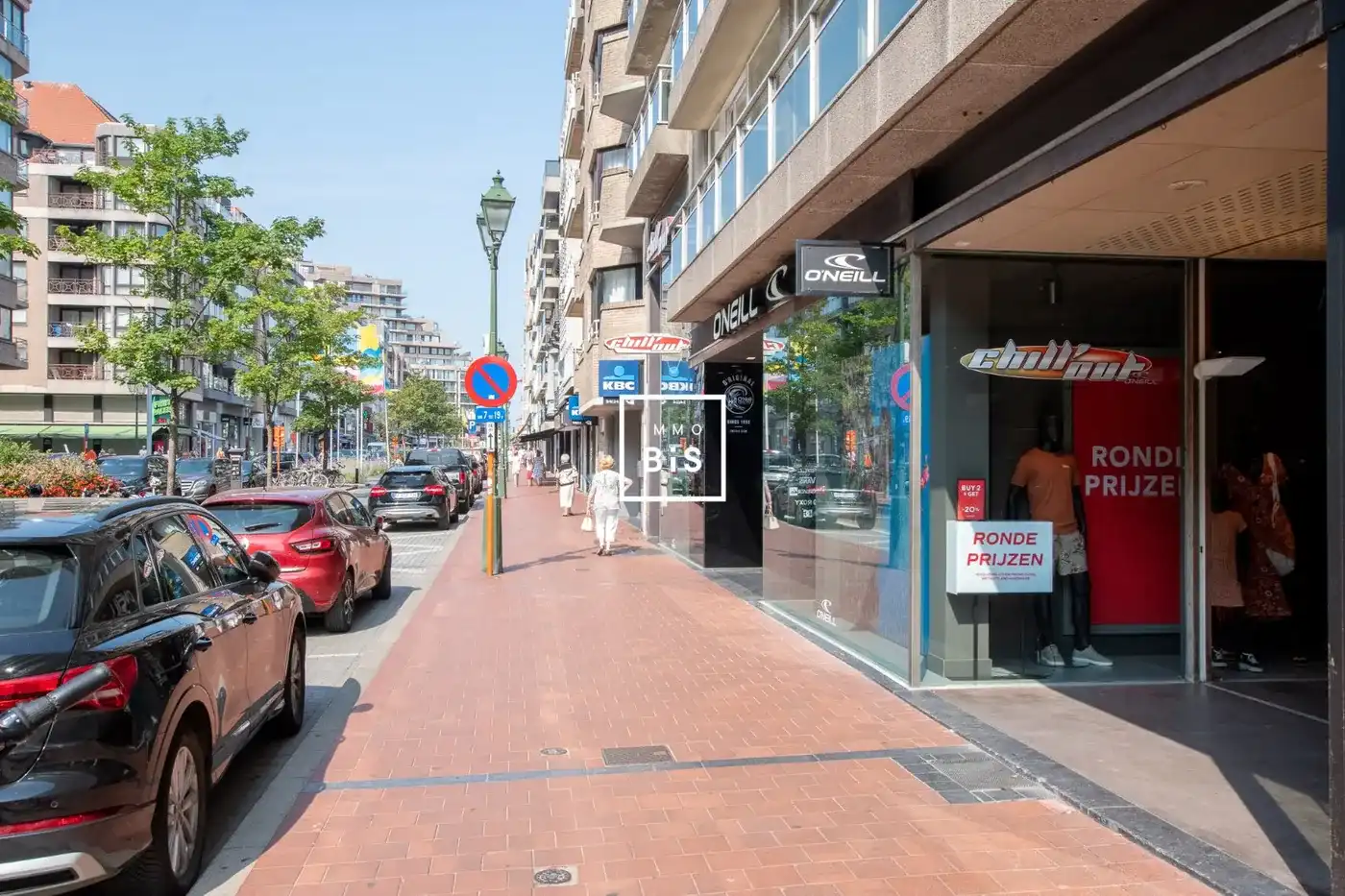 Uitzonderlijk ruim handelspand op een super commerciële ligging op de Lippenslaan foto 3