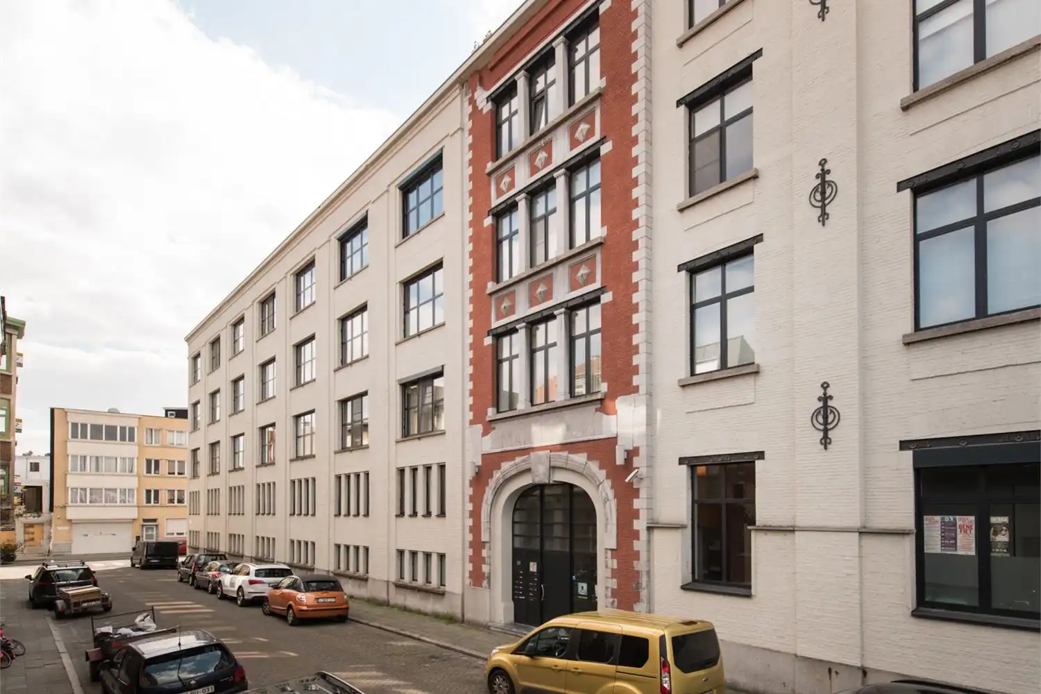 Uitzonderlijke loft 200m² + aangelegde daktuin, terras en 2 optionele garages in rustig, groen woonerf op de grens Borgerhout/Antwerpen foto 35