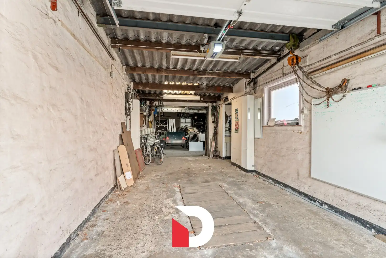 Veelzijdige halfopen woning + atelier op een ruim perceel in een residentiële buurt.  foto 18