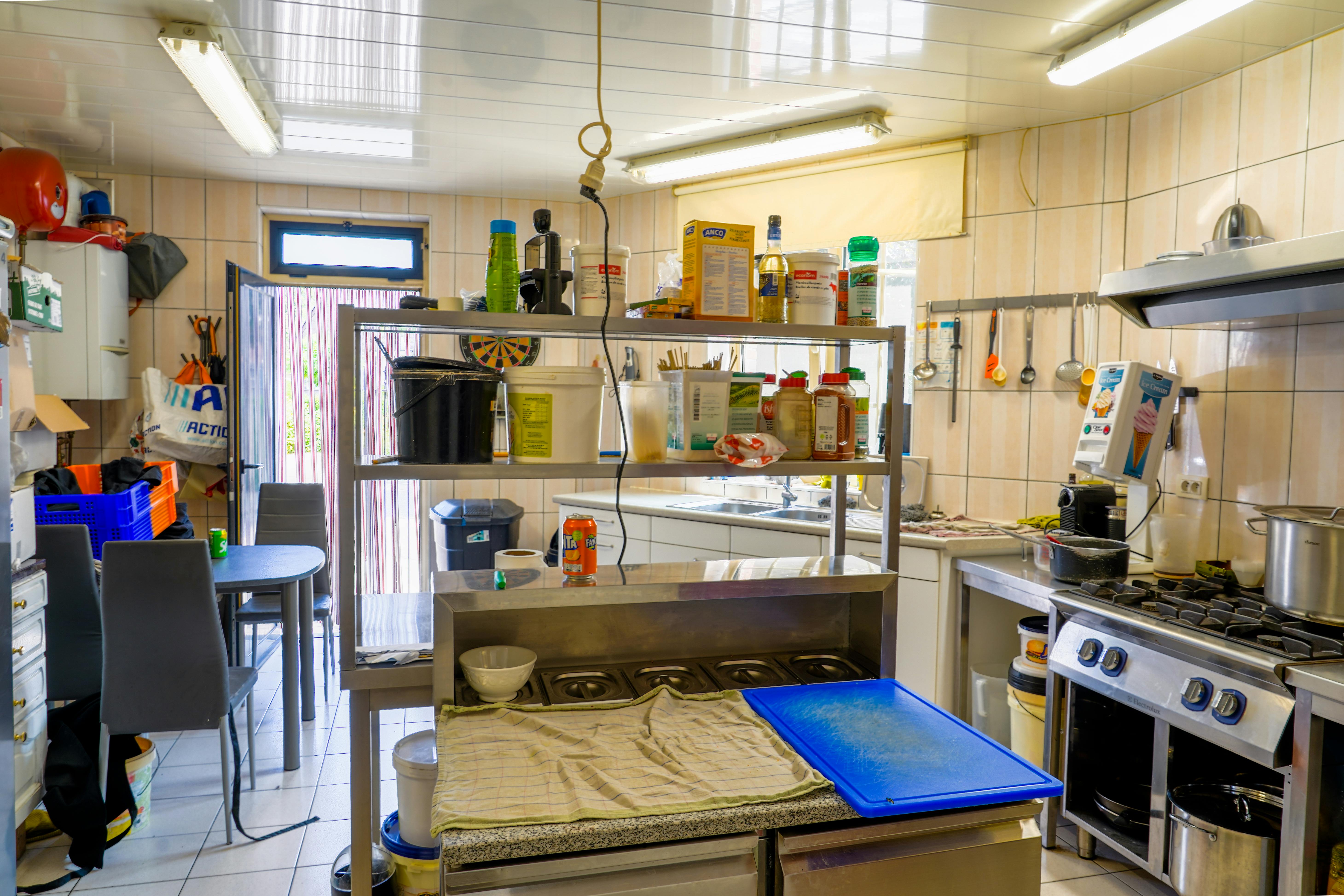 Centraal gelegen handelspand te koop Rijkevorsel  foto 4