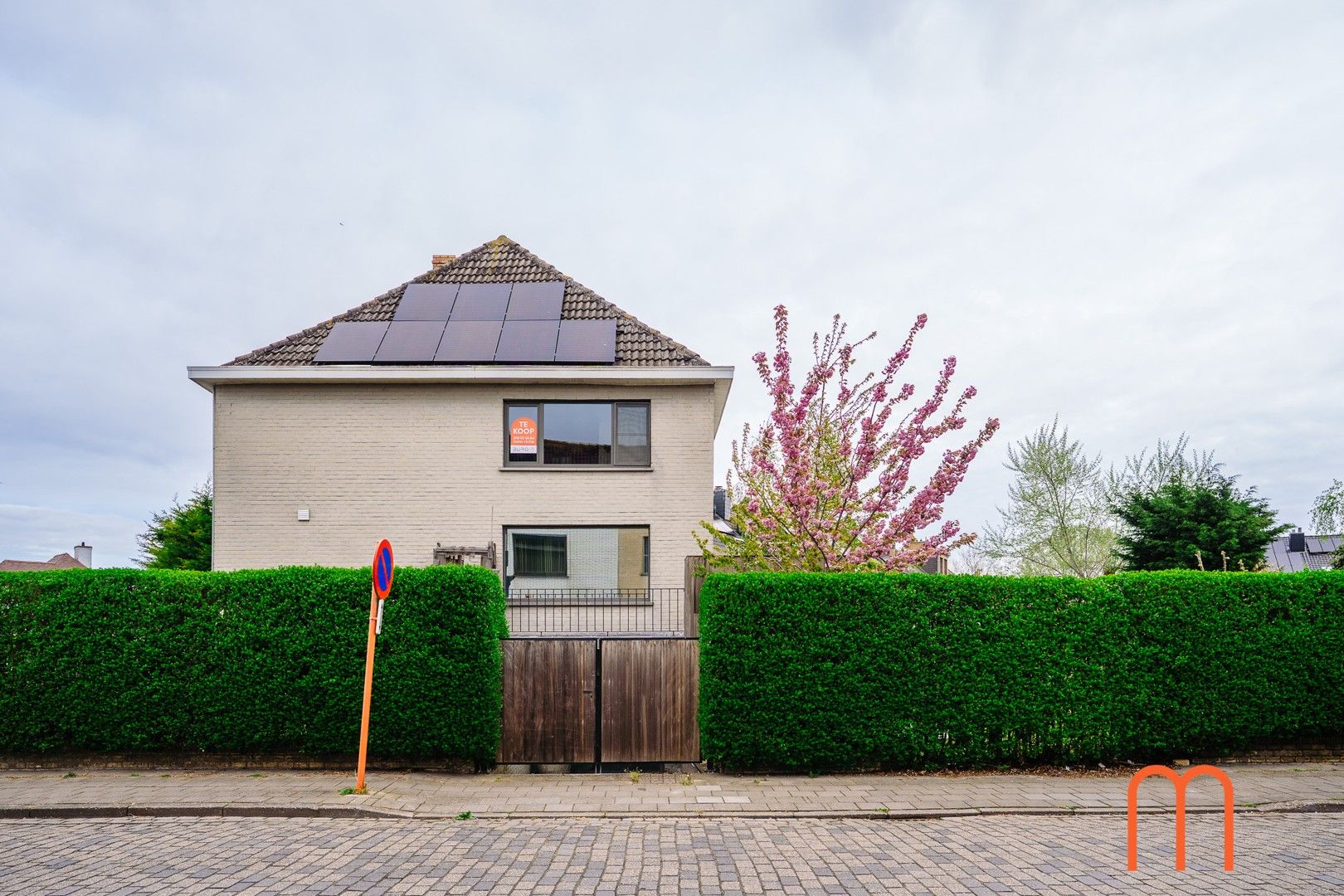 Prachtig gerenoveerde halfopen woning met 4 slaapkamers te koop in Mariakerke foto 30