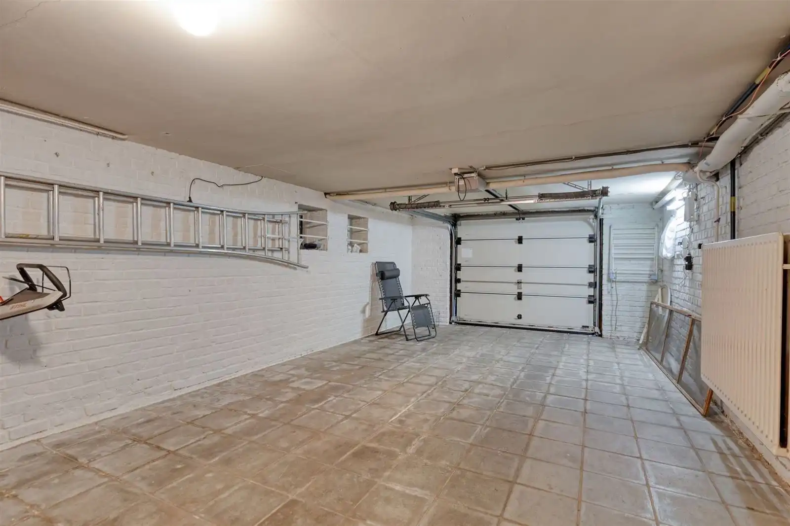 Charmante lichtrijke woning (251m²) met 4 slaapkamers + garage op een uitstekende locatie te Buizingen  foto 20