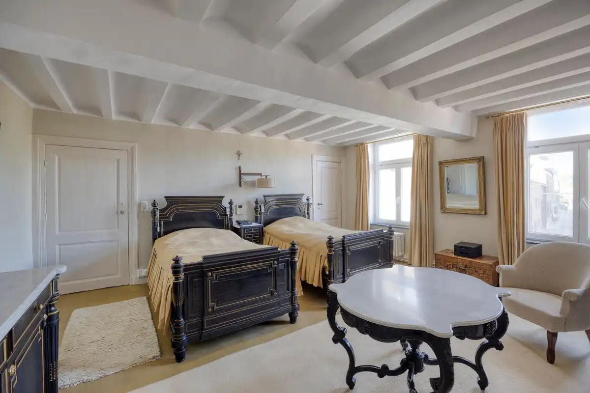 HISTORISCH HERENHUIS MET PARKTUIN OP 1HA 21A 94CA IN HET HART VAN OUD-REKEM ! foto 19