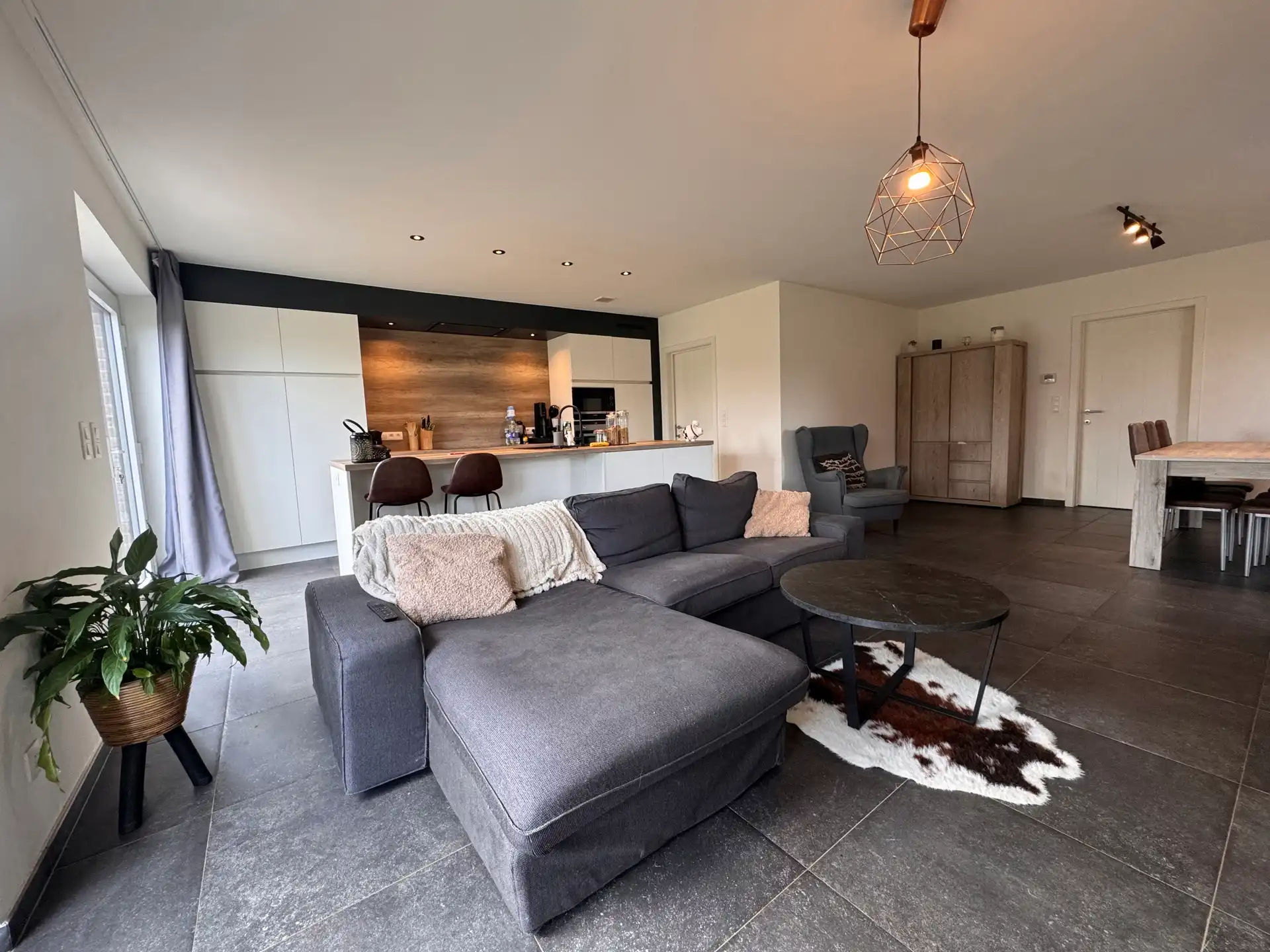 Moderne woning met 3 slaapkamers  foto 2