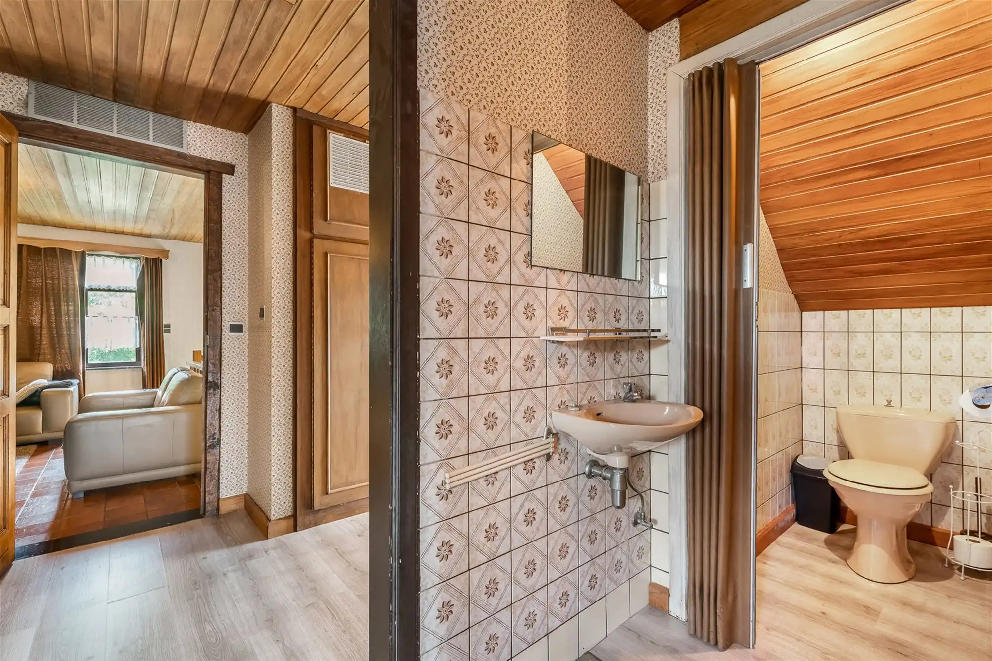 WONING MET POTENTIEEL (243M²) MET 4 SLAAPKAMERS EN RUIME TUIN (13A22CA) TE BERINGEN foto 9